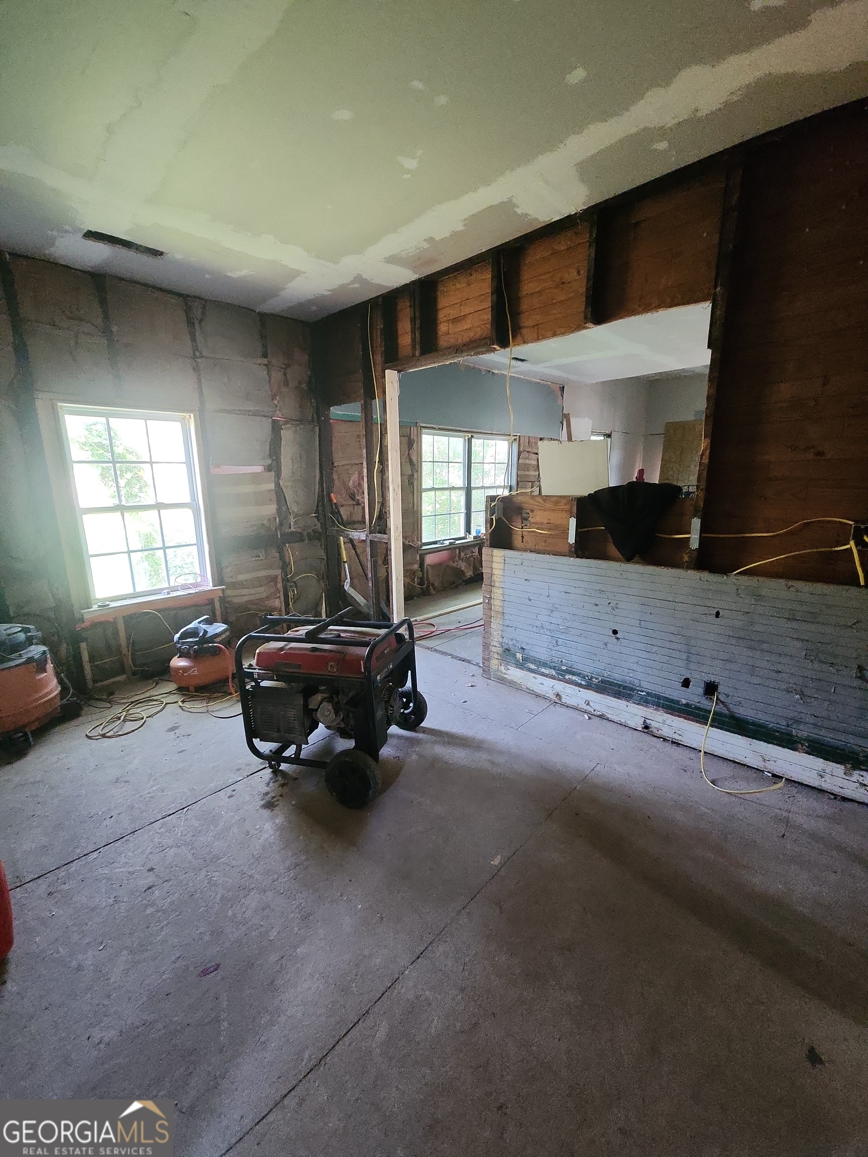 5 Ross Street Ne Property Photo 11