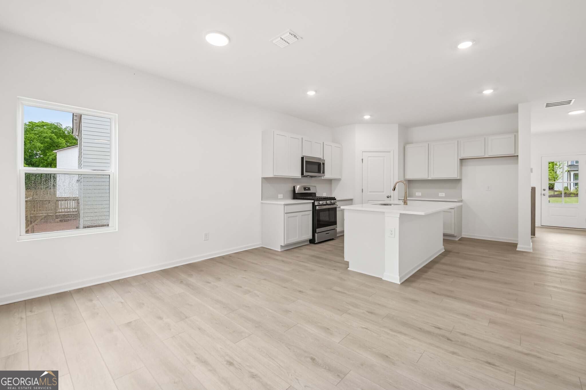 5368 Heron Bay Boulevard Property Photo 9