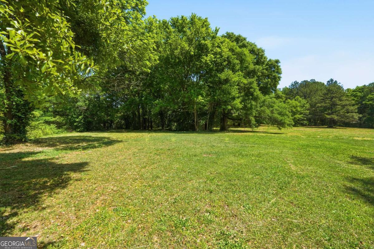102 Jackson Drive Se Property Photo 2