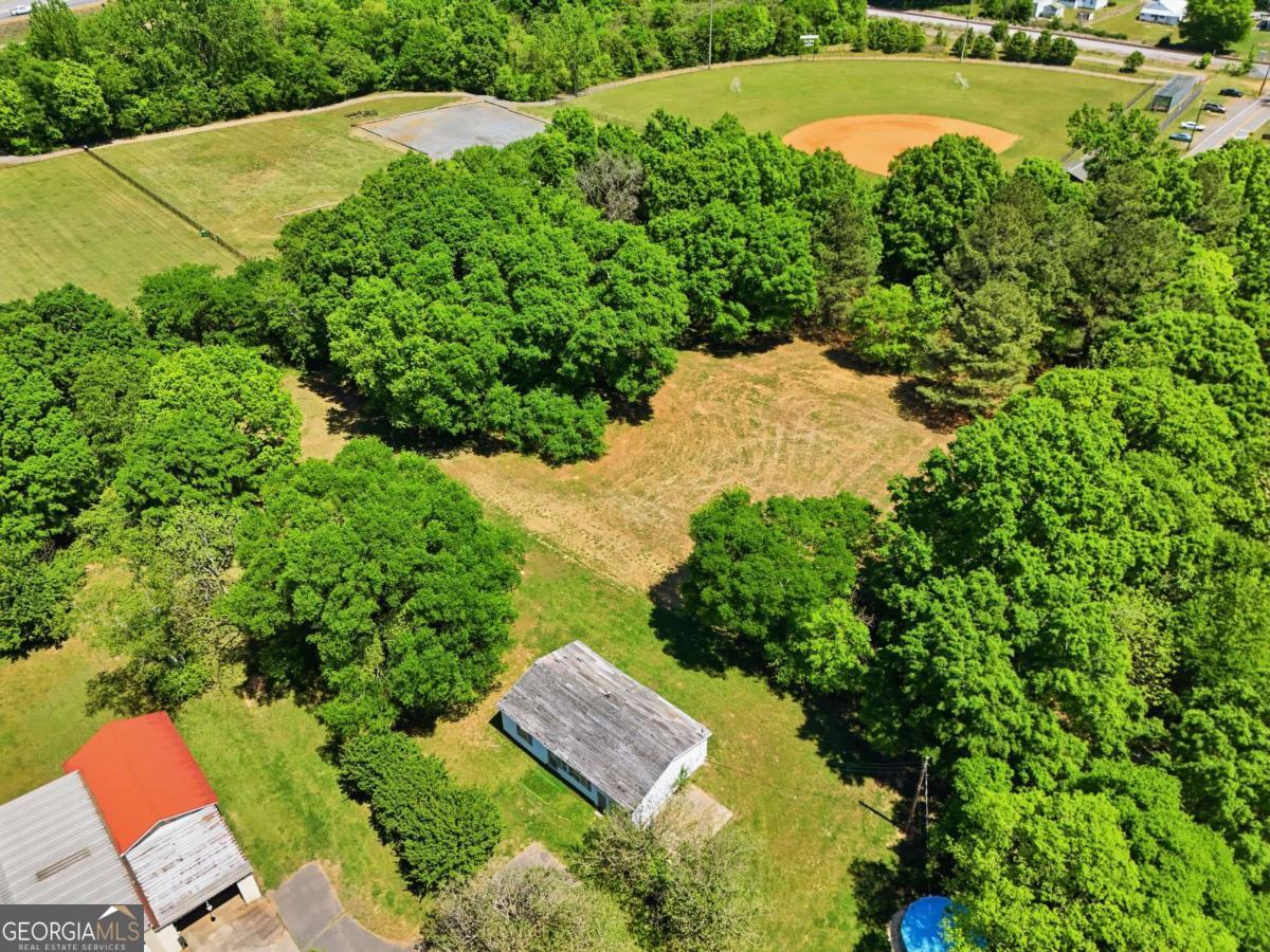 102 Jackson Drive Se Property Photo 8