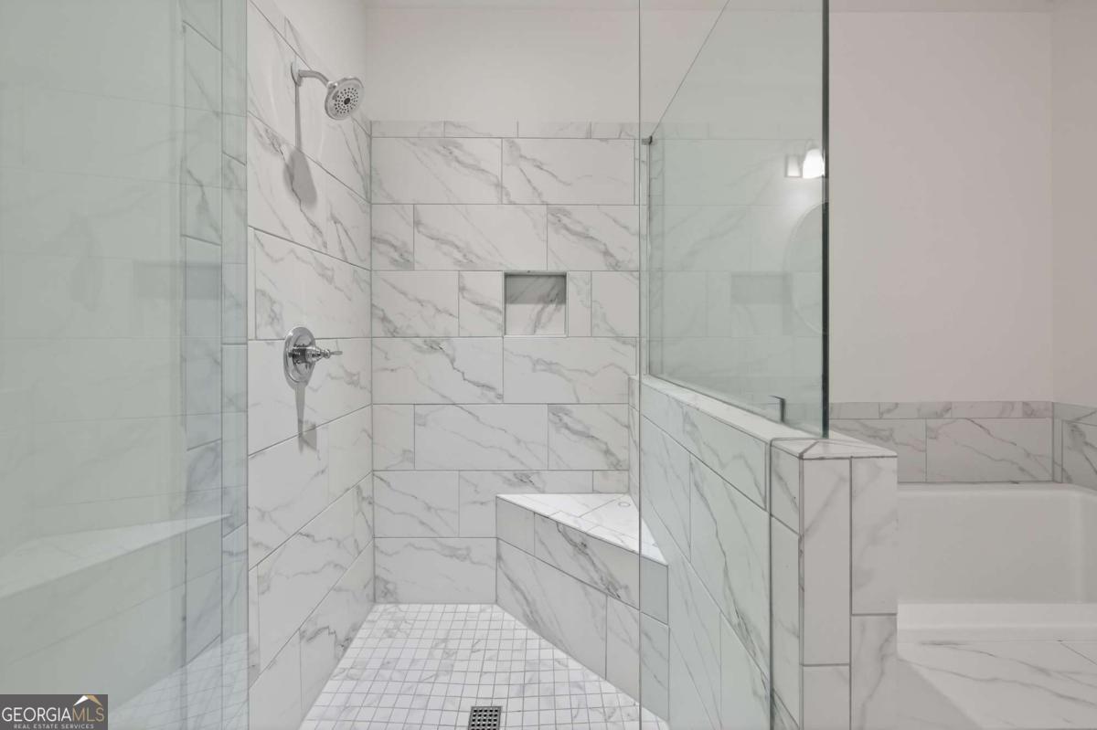 205 Nash Street Property Photo 14
