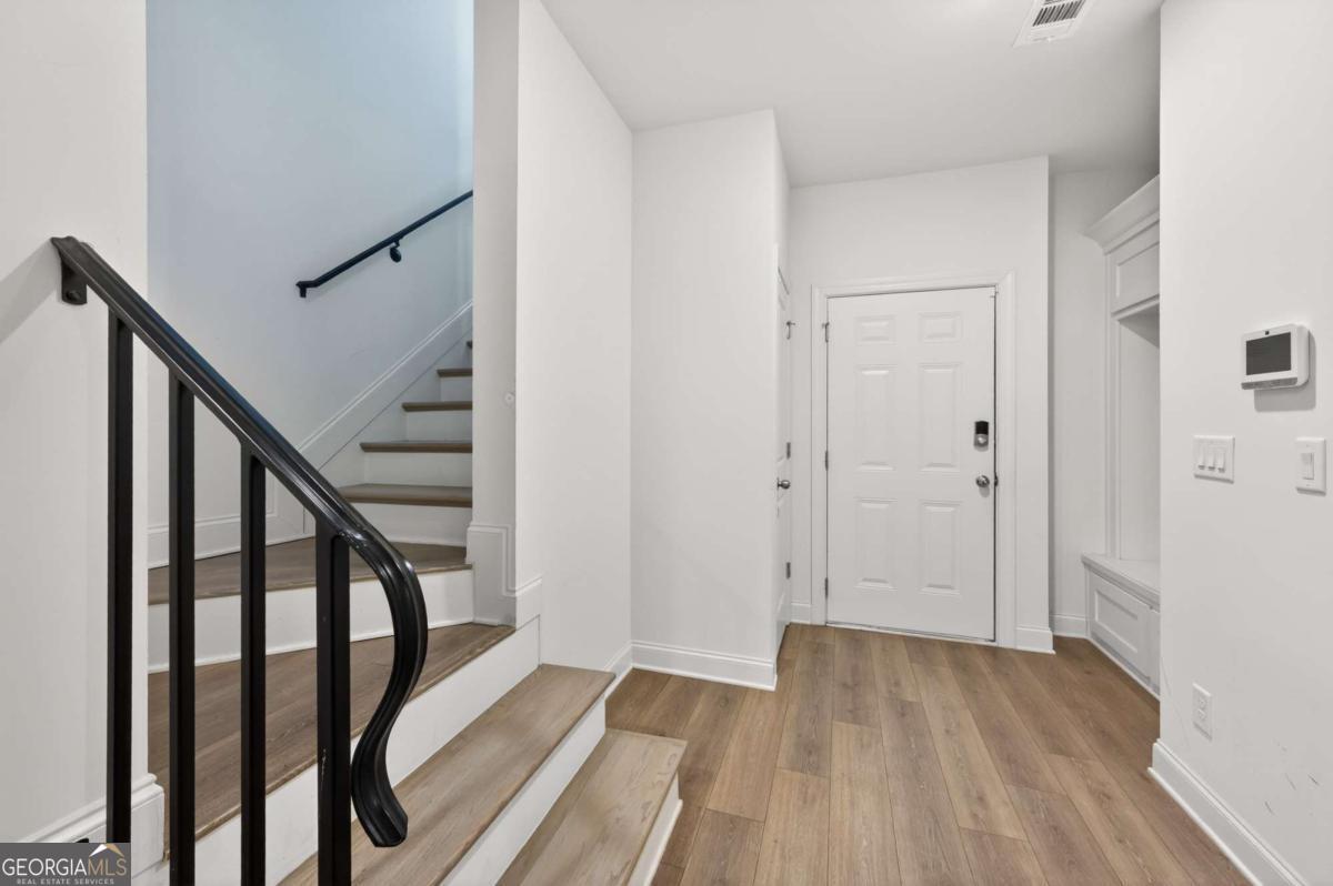 205 Nash Street Property Photo 18