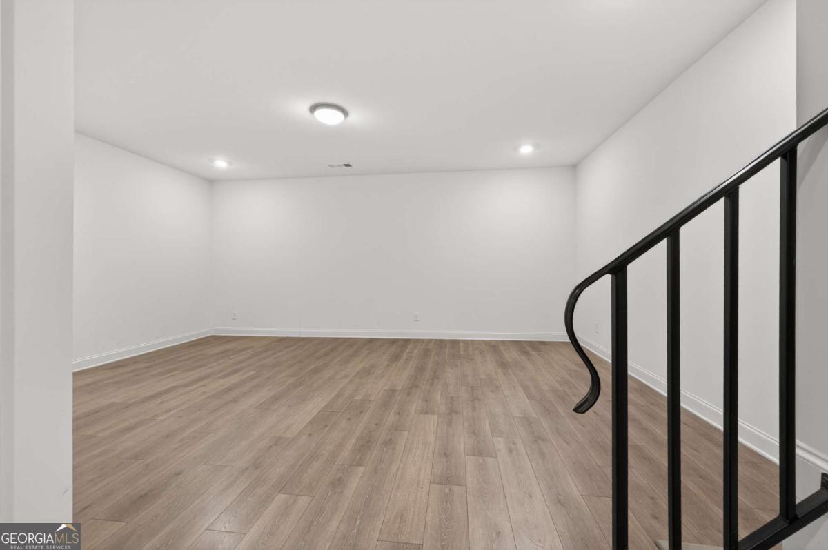 205 Nash Street Property Photo 19