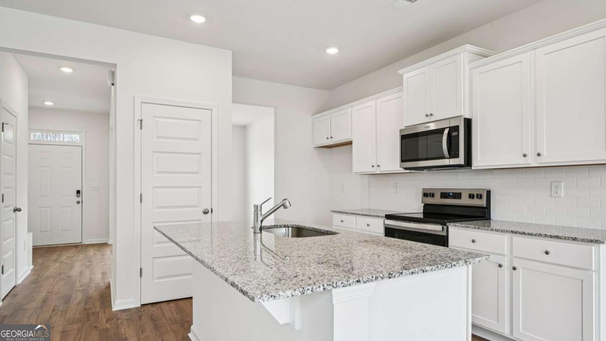 2666 Alderbrook Court Property Photo 12
