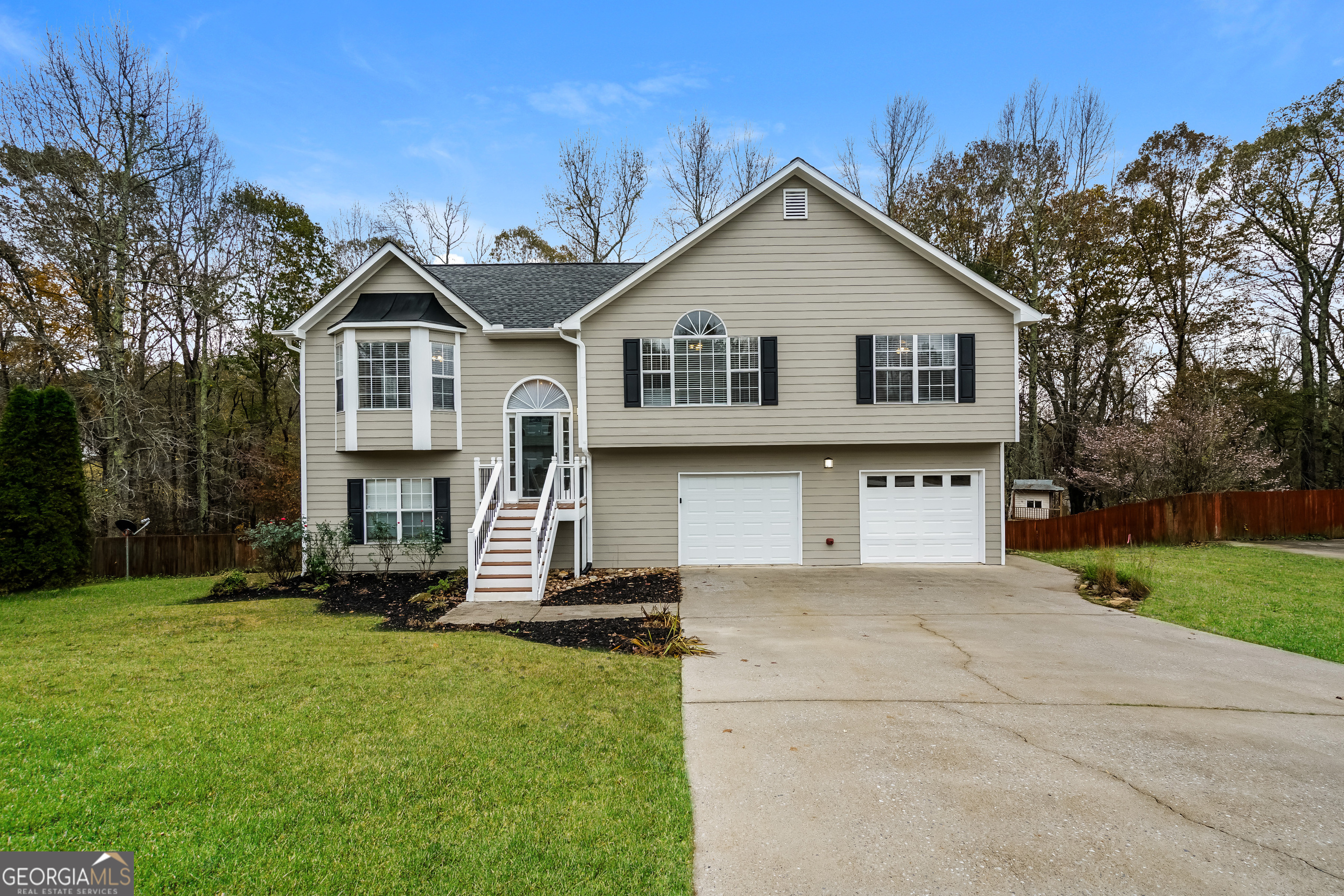 89 Summer Creek Place Property Photo 1