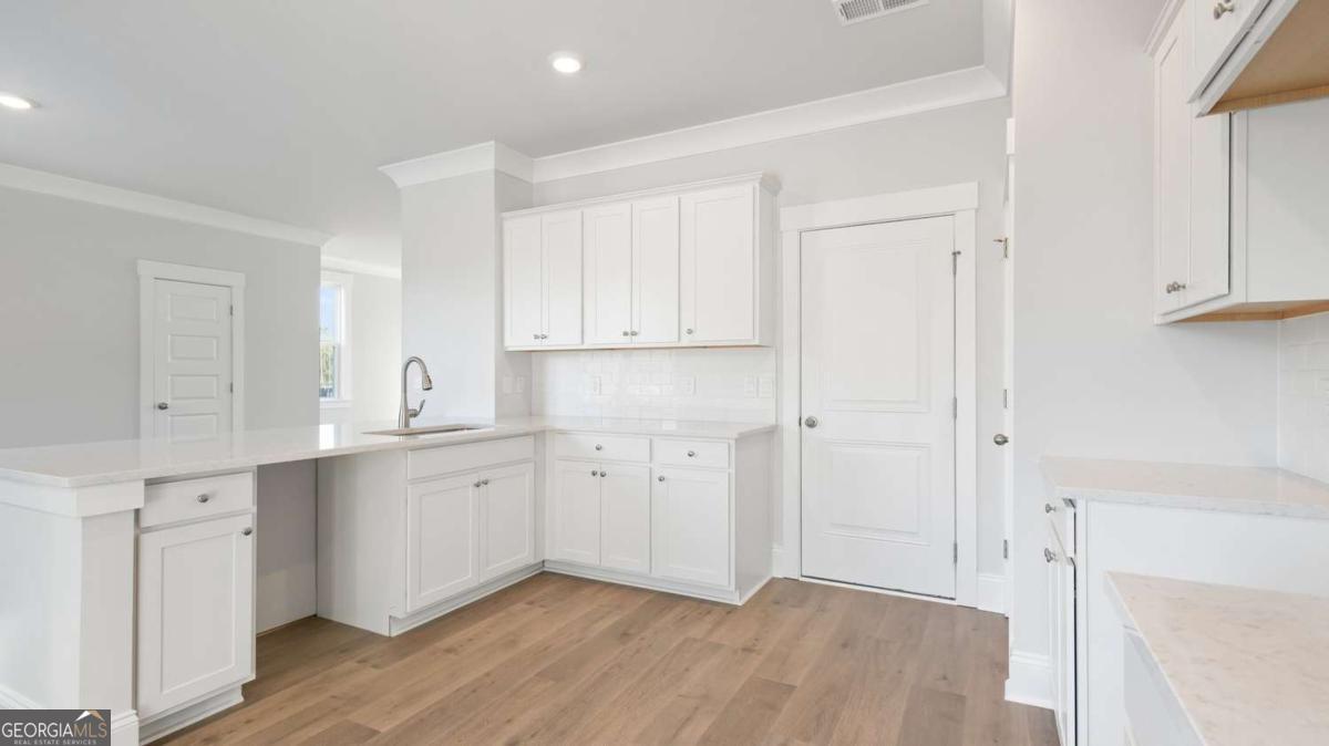 5474 Cypress Circle Property Photo 12
