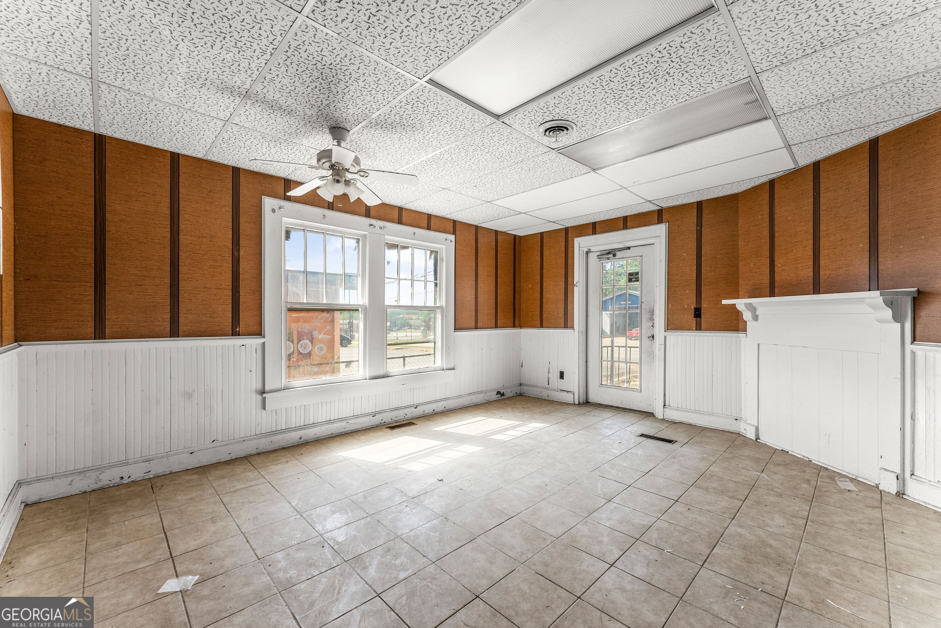 160 E Currahee Street Property Photo 5