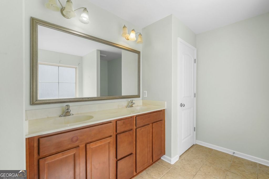 303 Daniel Trent Way # 081 Property Photo 12