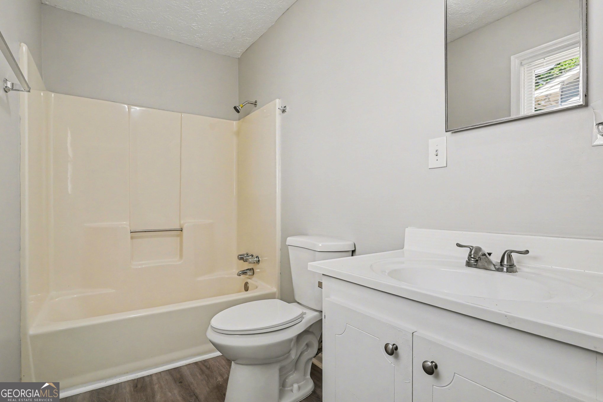342 Laurel Lane Property Photo 13