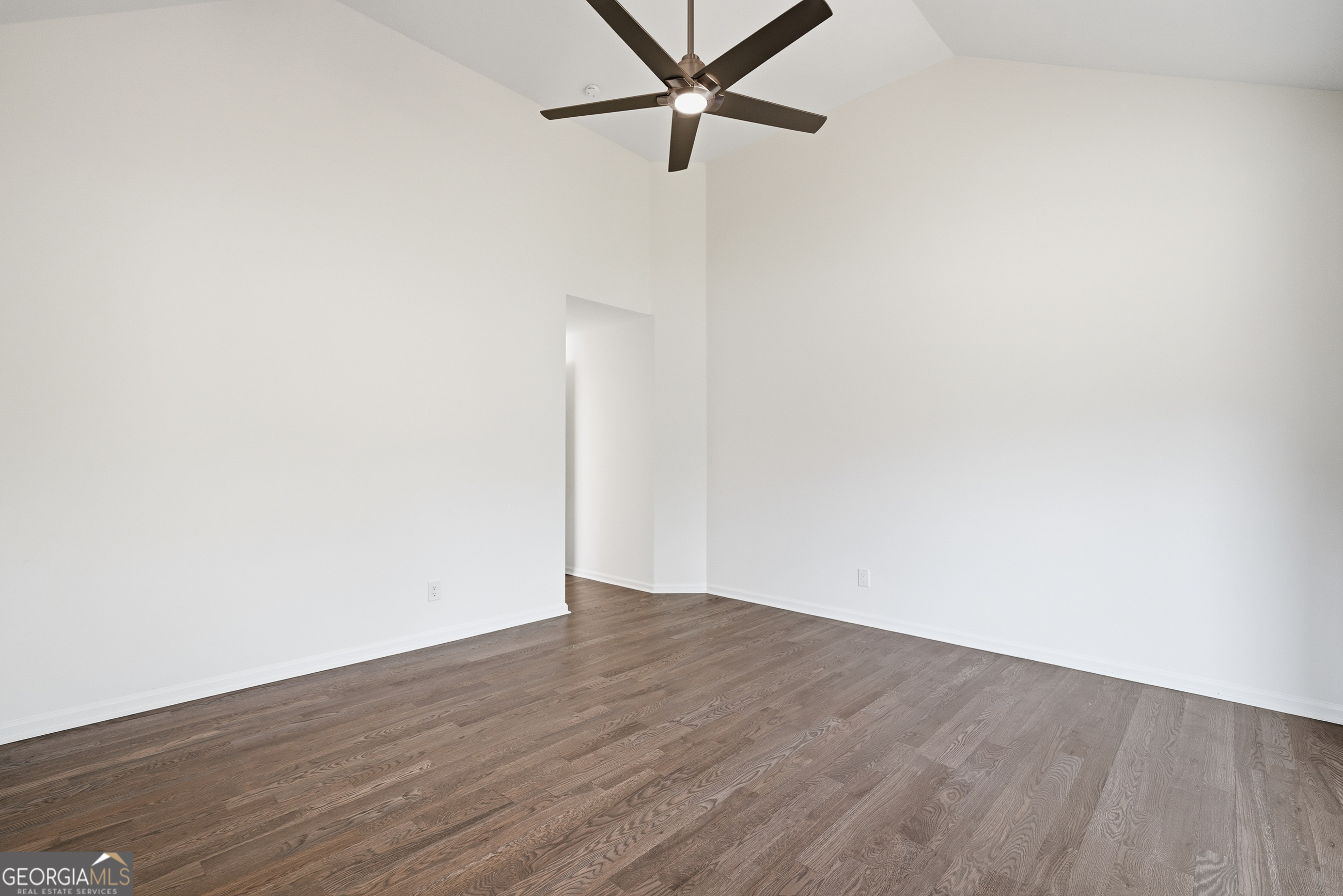 301 Oak Terrace Property Photo 35