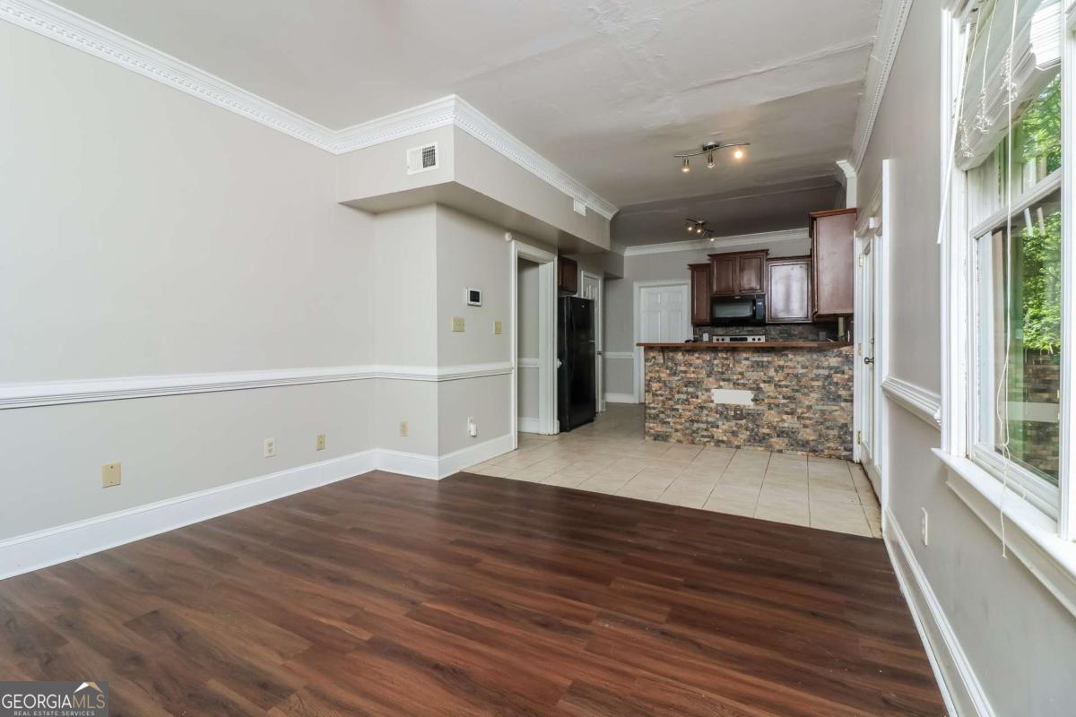 5280 Oglethorpe Court Property Photo 9