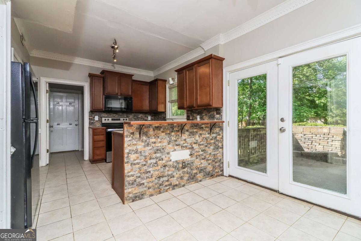 5280 Oglethorpe Court Property Photo 11