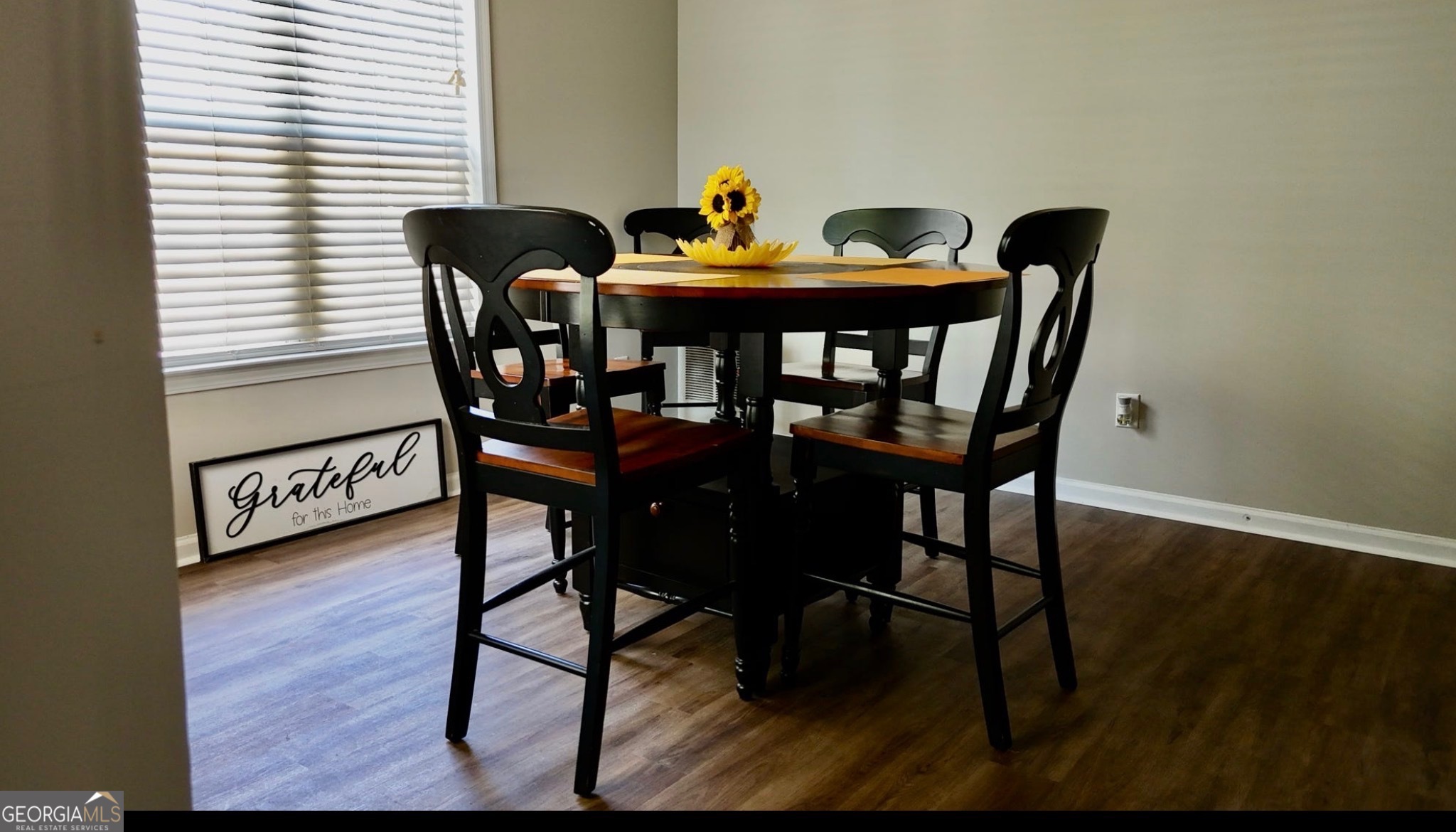 4911 Oak Meadow Lane Property Photo 4