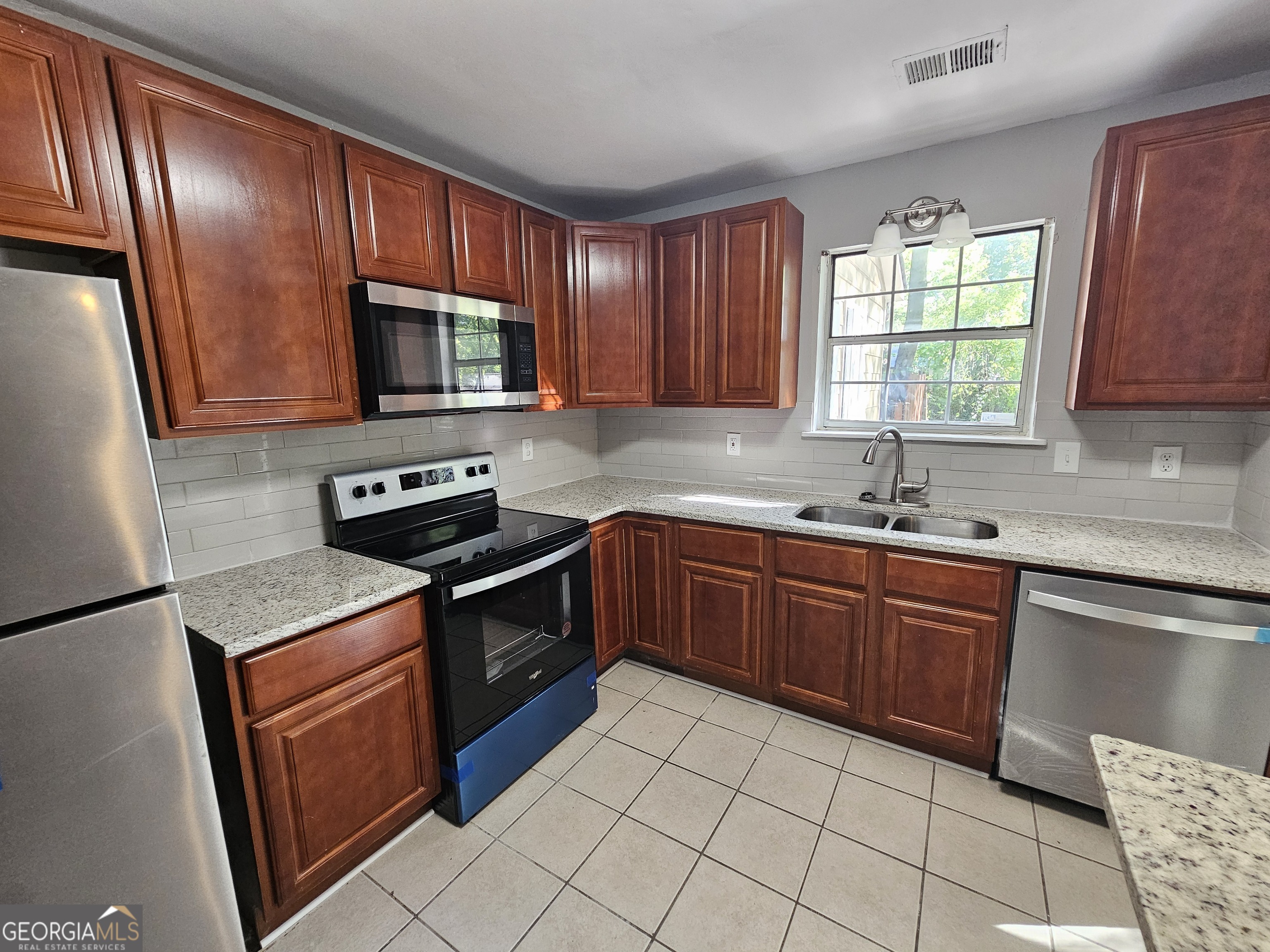 770 Jamestown Crossing Property Photo 21