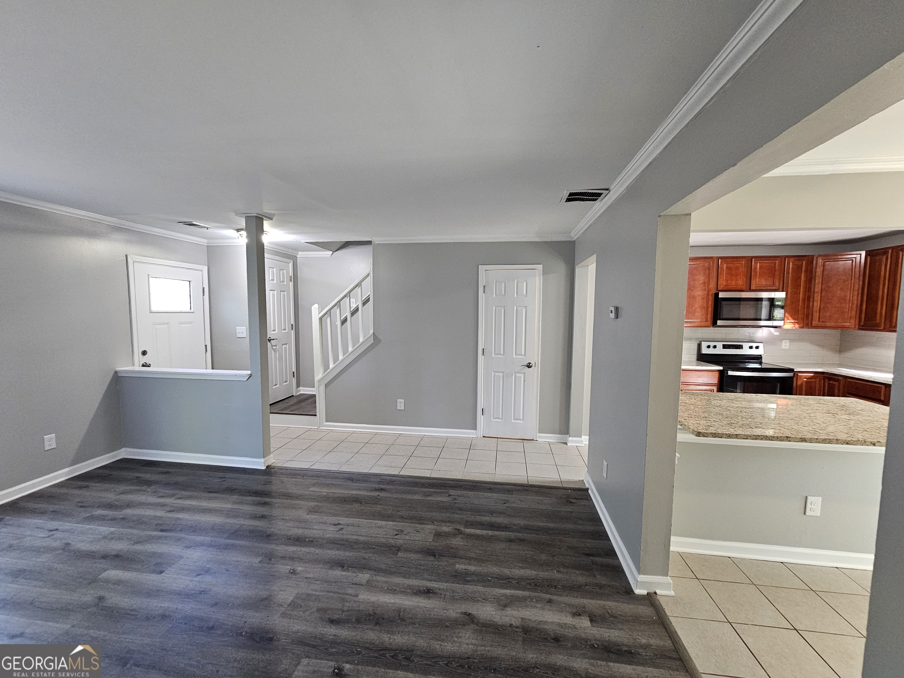 770 Jamestown Crossing Property Photo 27