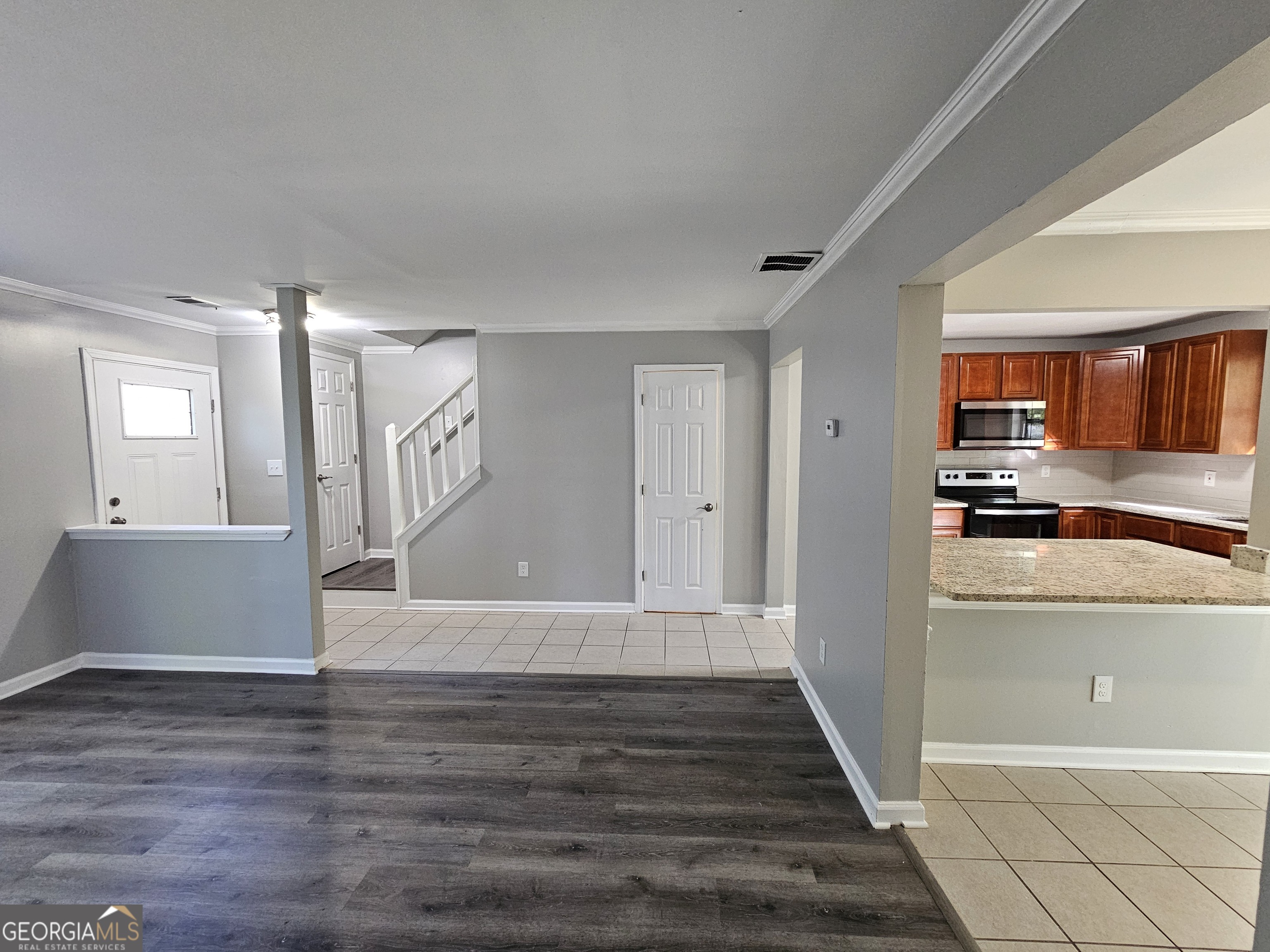 770 Jamestown Crossing Property Photo 28