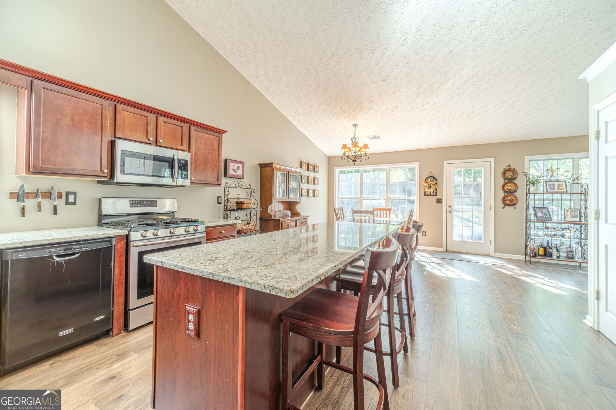 2513 Carleton Gold Road Property Photo 6