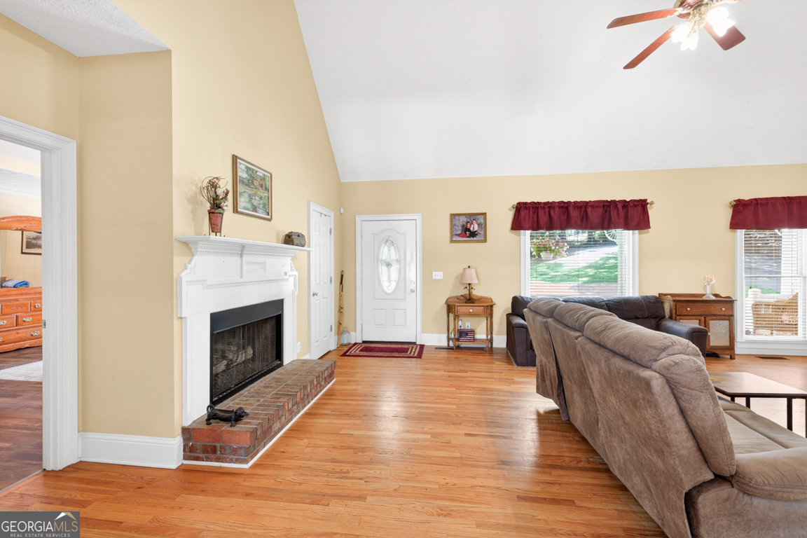 6 Adella Lane Property Photo 15