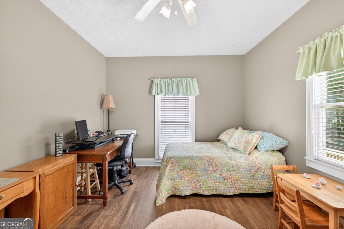 6 Adella Lane Property Photo 23