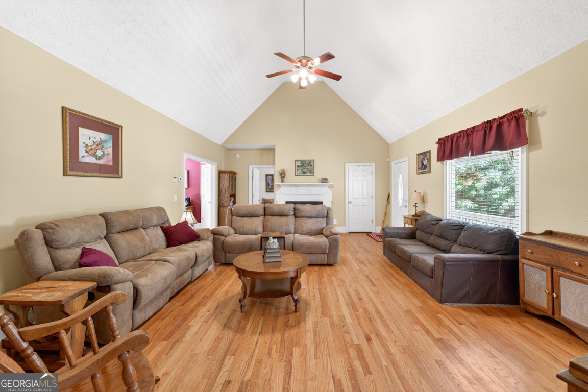 6 Adella Lane Property Photo 27