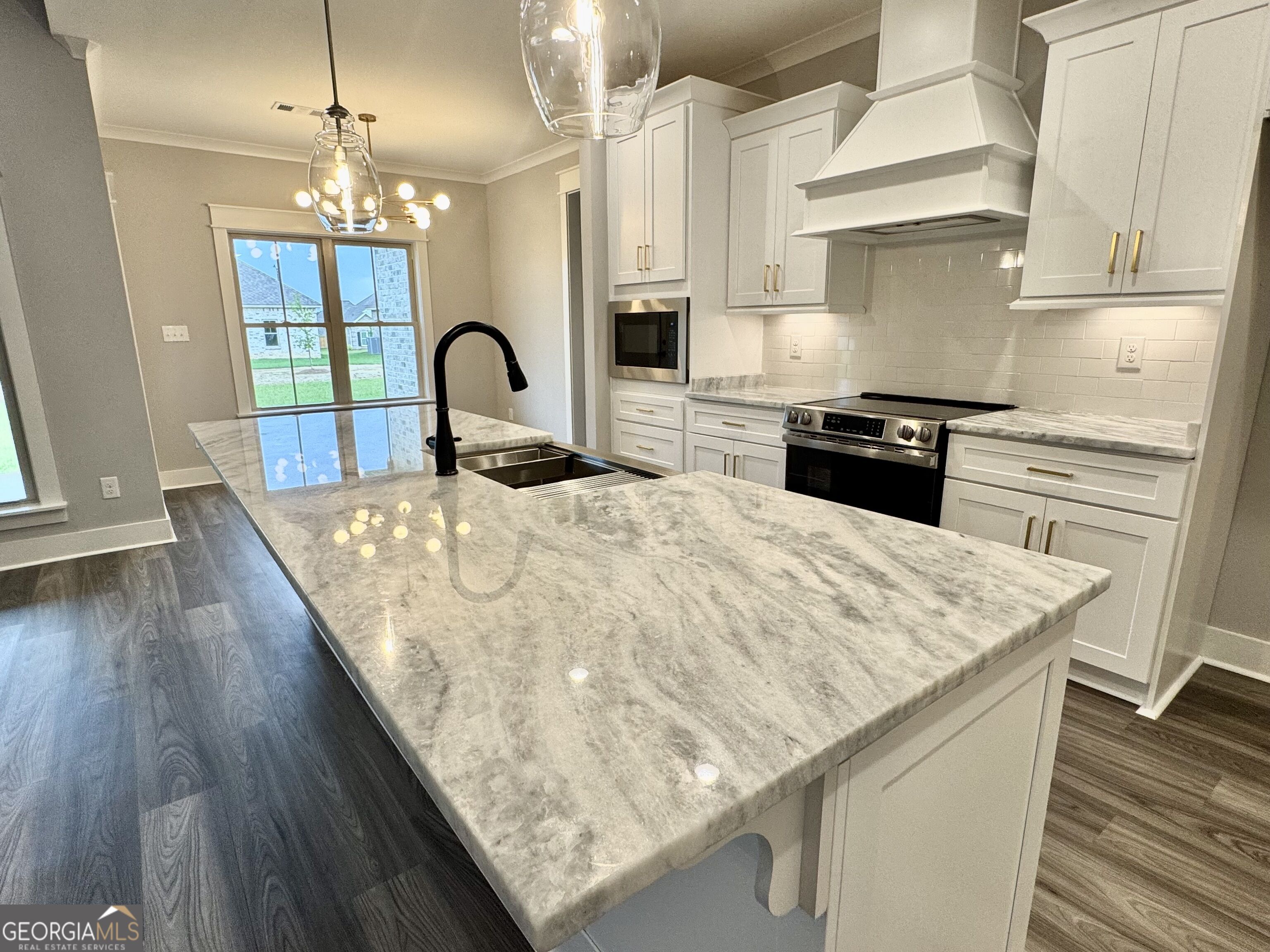 151 Woodwinds Court Property Photo 4