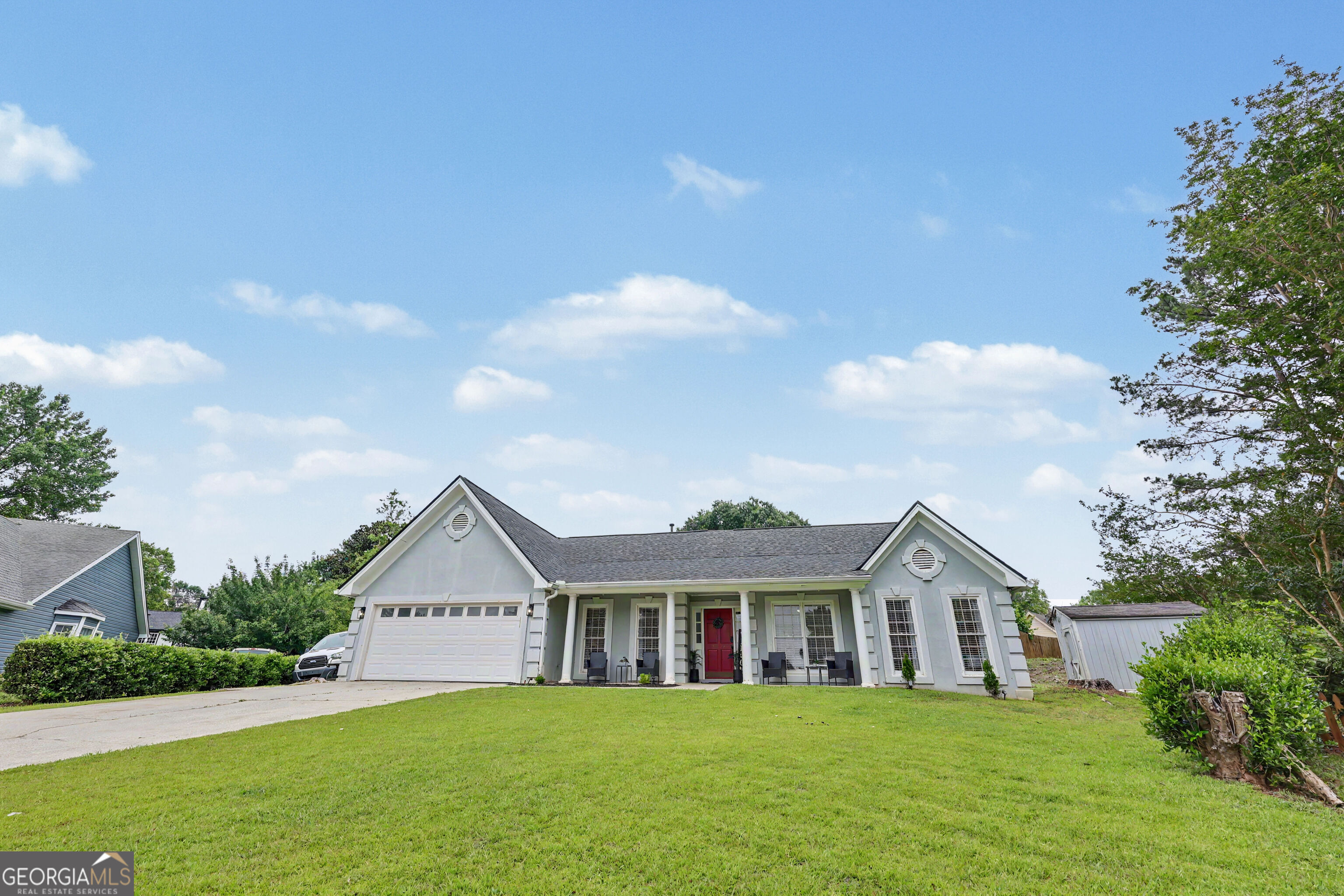 2118 Blue Martin Court Property Photo 4