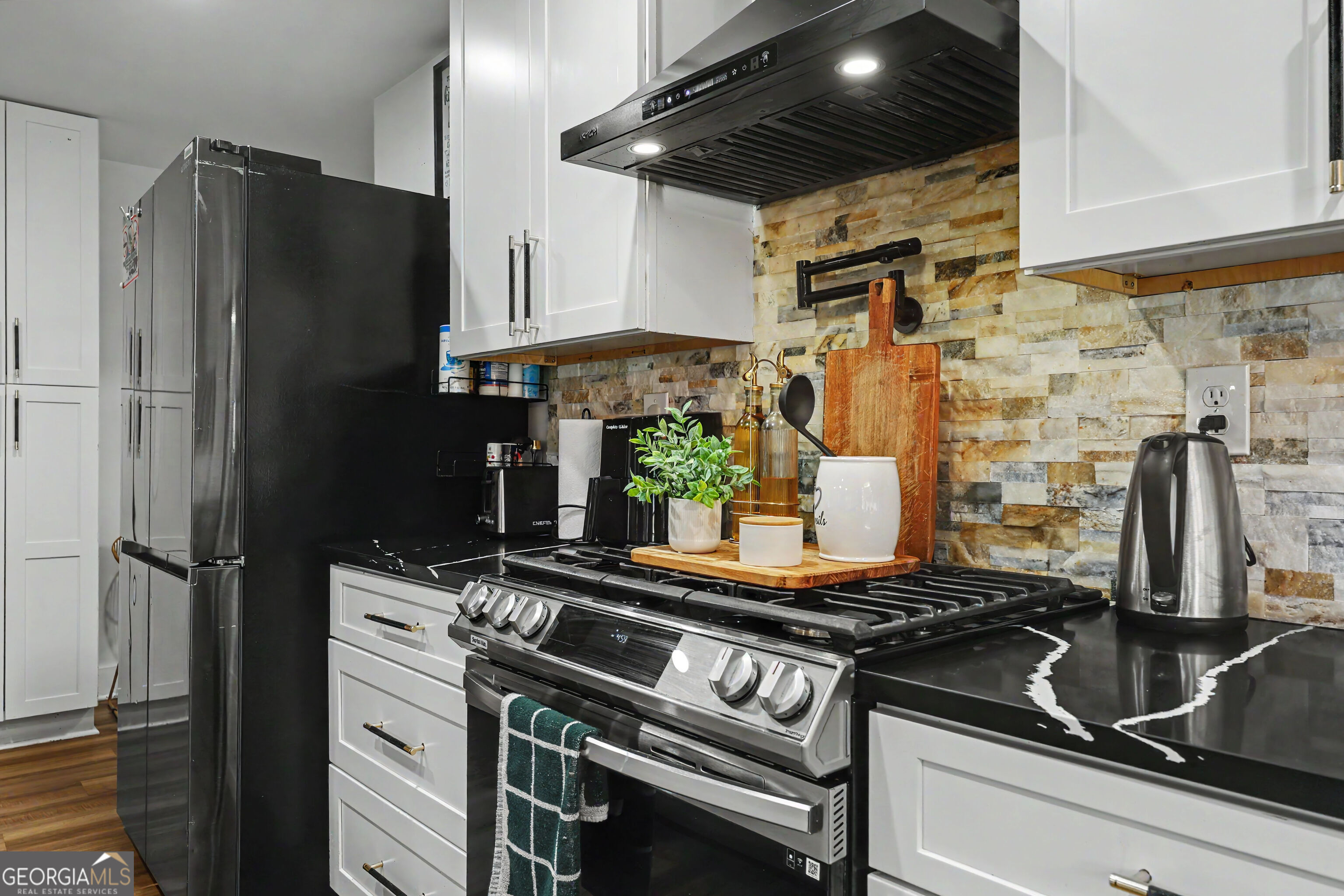 2118 Blue Martin Court Property Photo 16