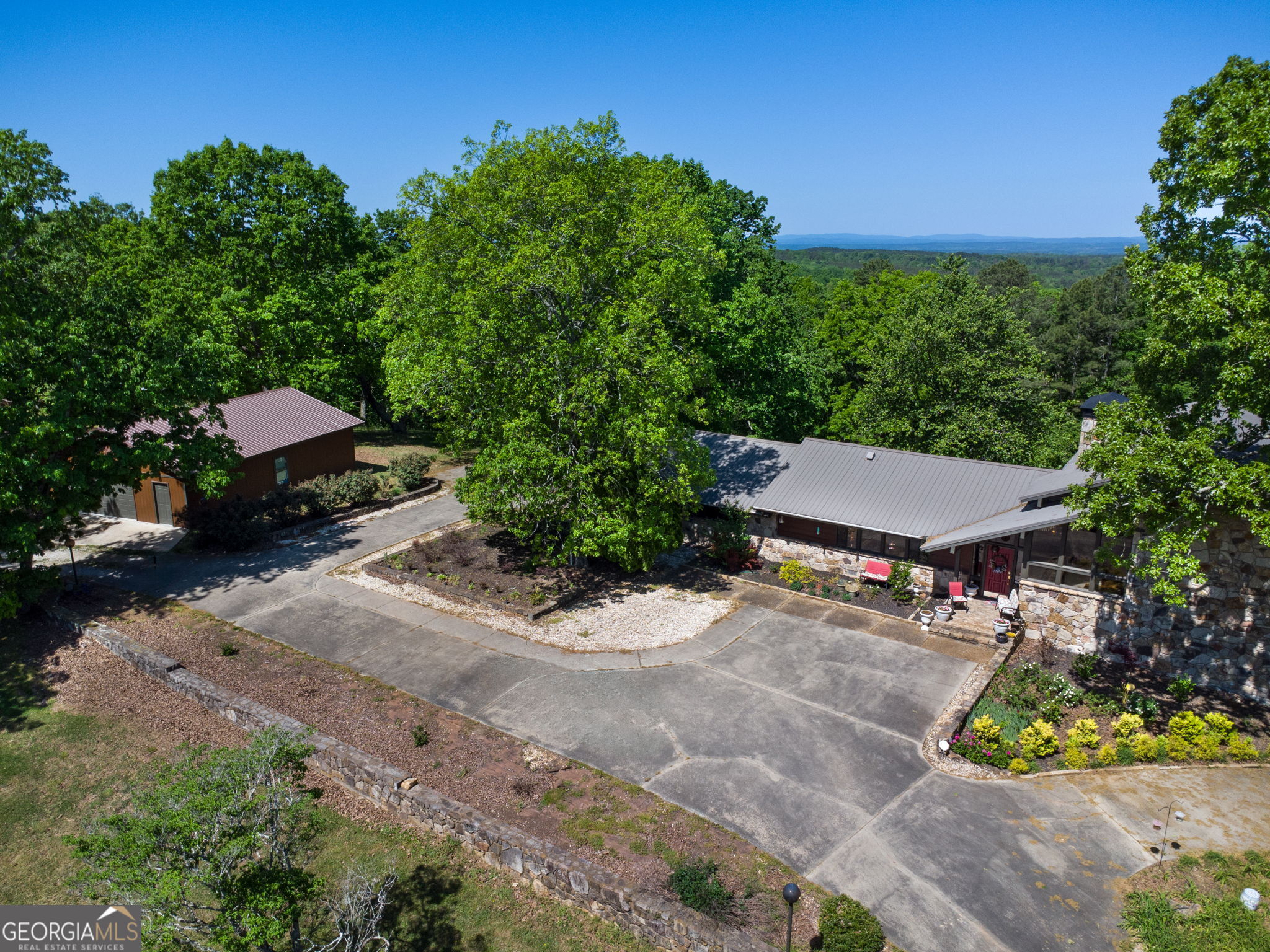 1509 High Point Road Property Photo 2