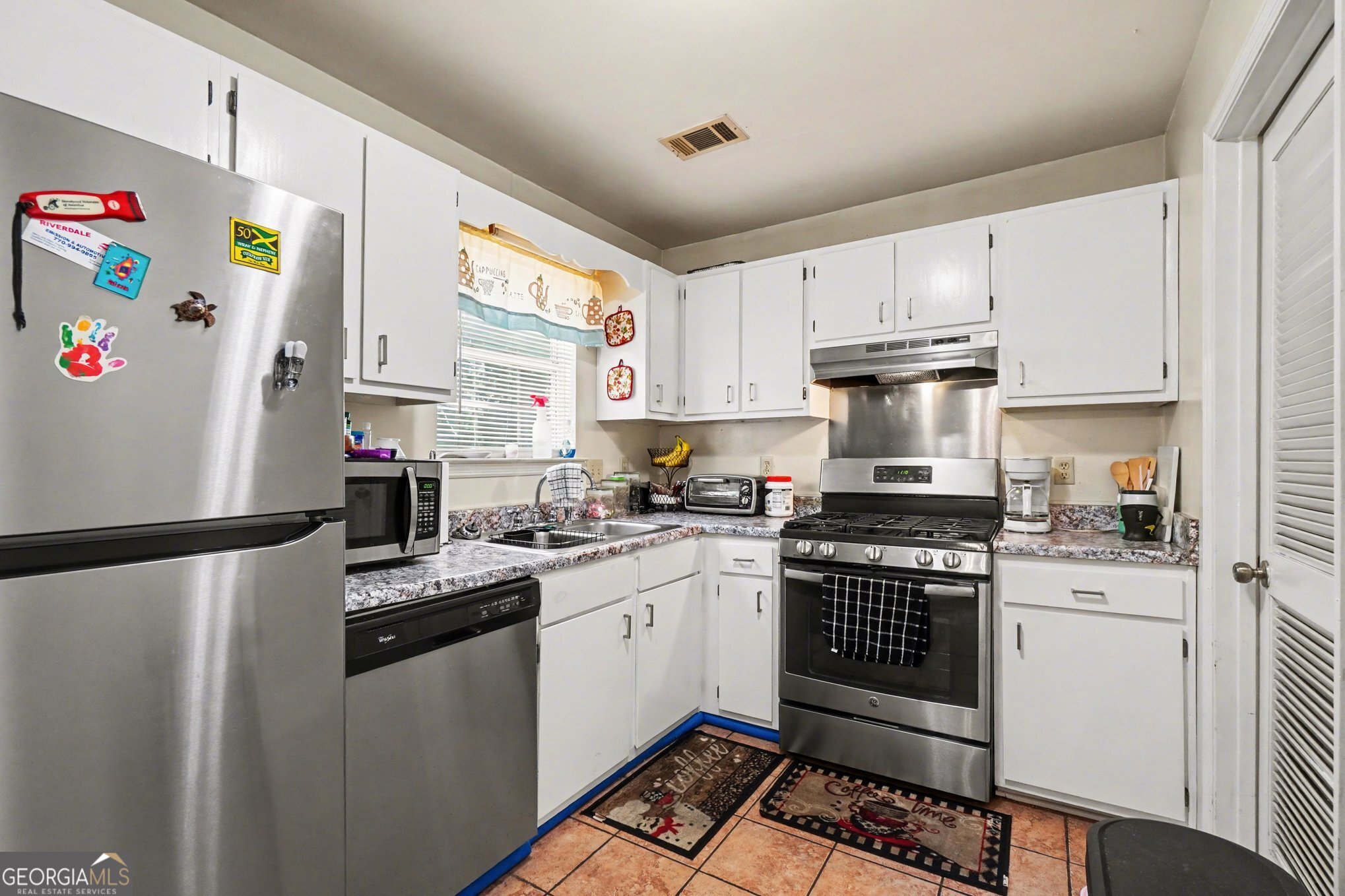 7965 Creekstone Way Property Photo 4