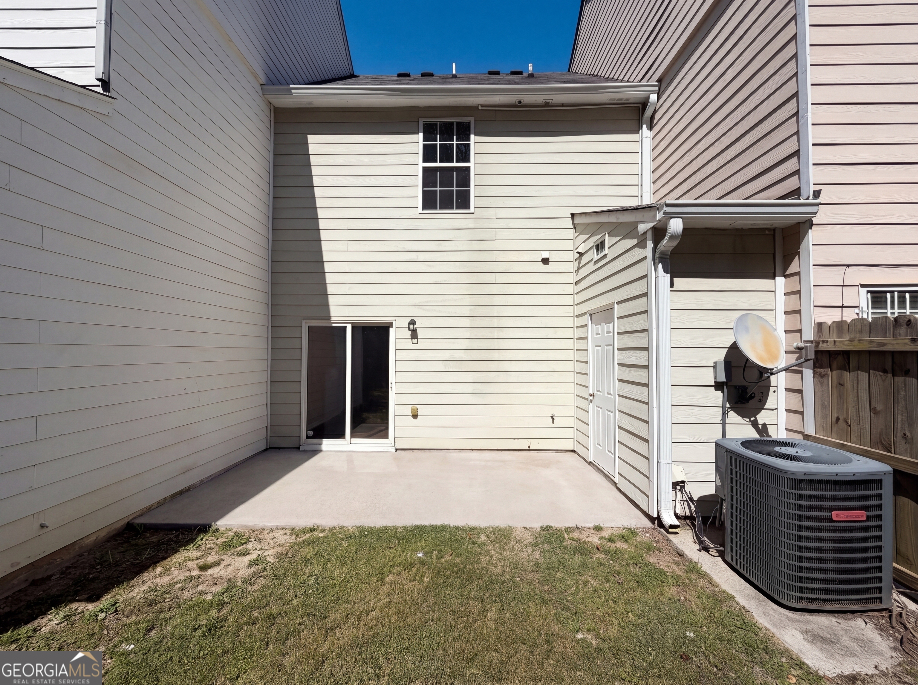 7045 Brookview Creek Property Photo 2