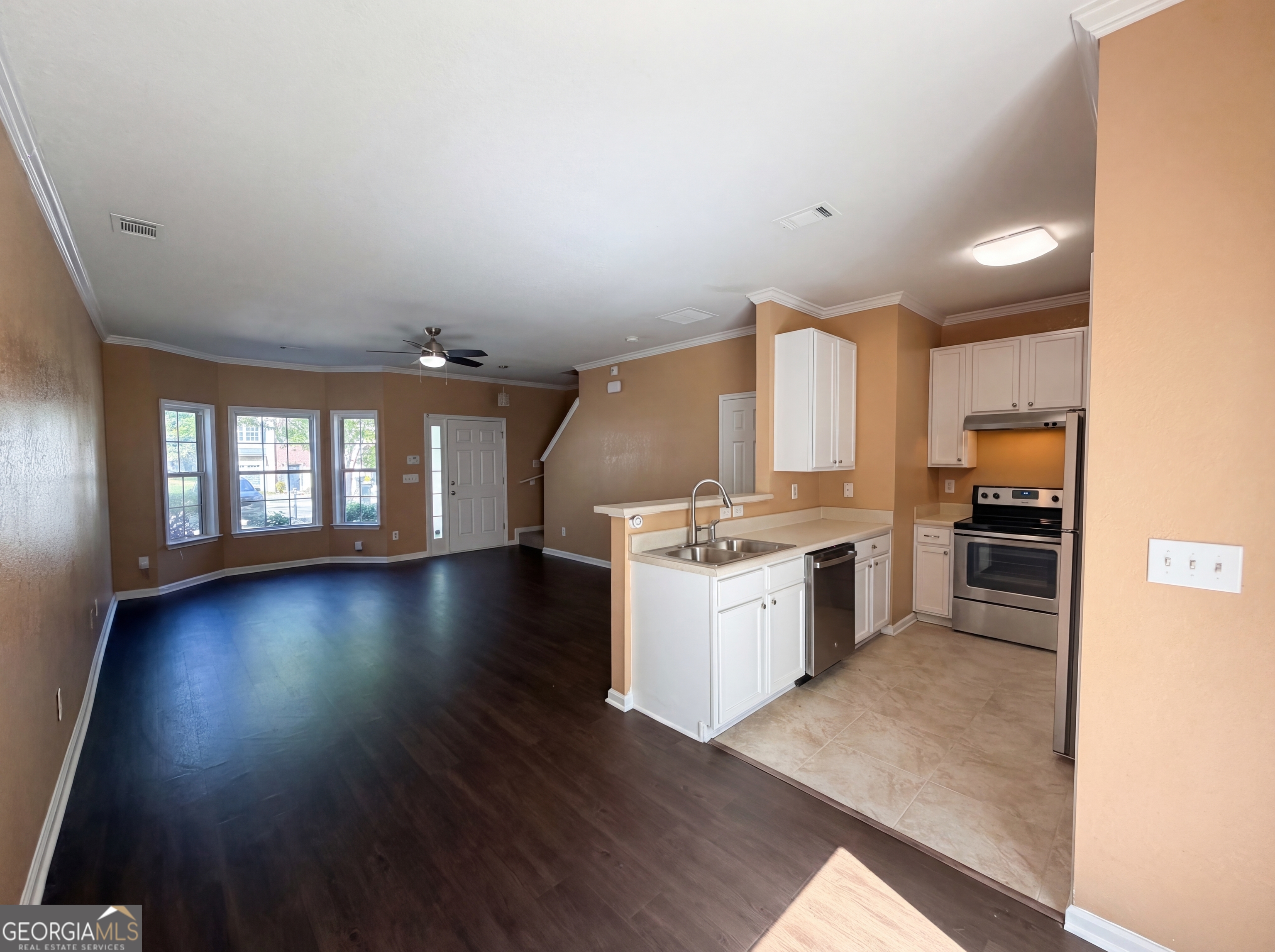 7045 Brookview Creek Property Photo 5
