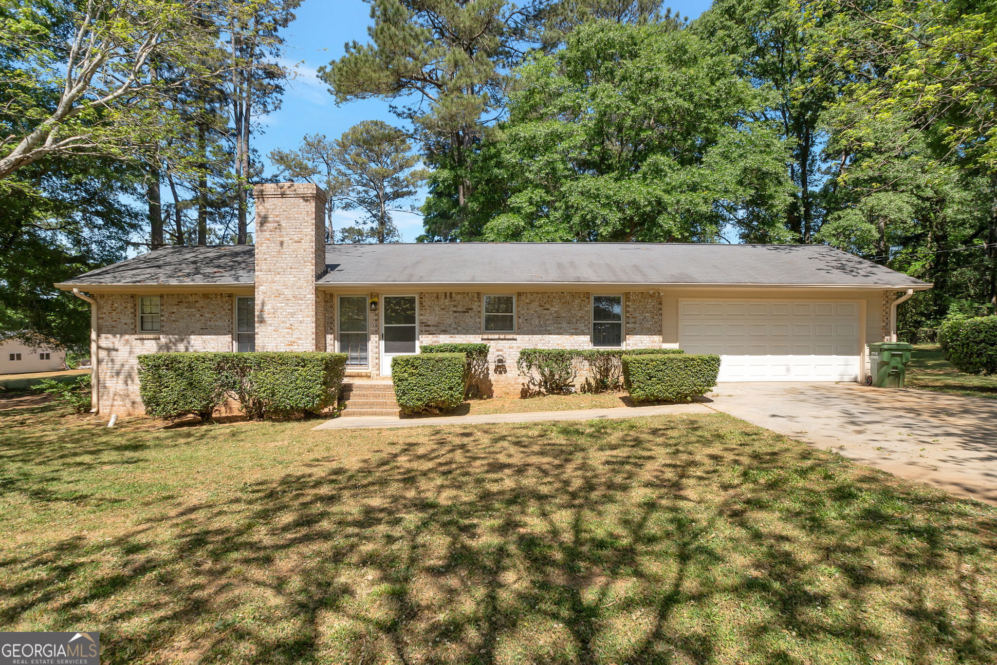 515 Kelton Road Property Photo 2