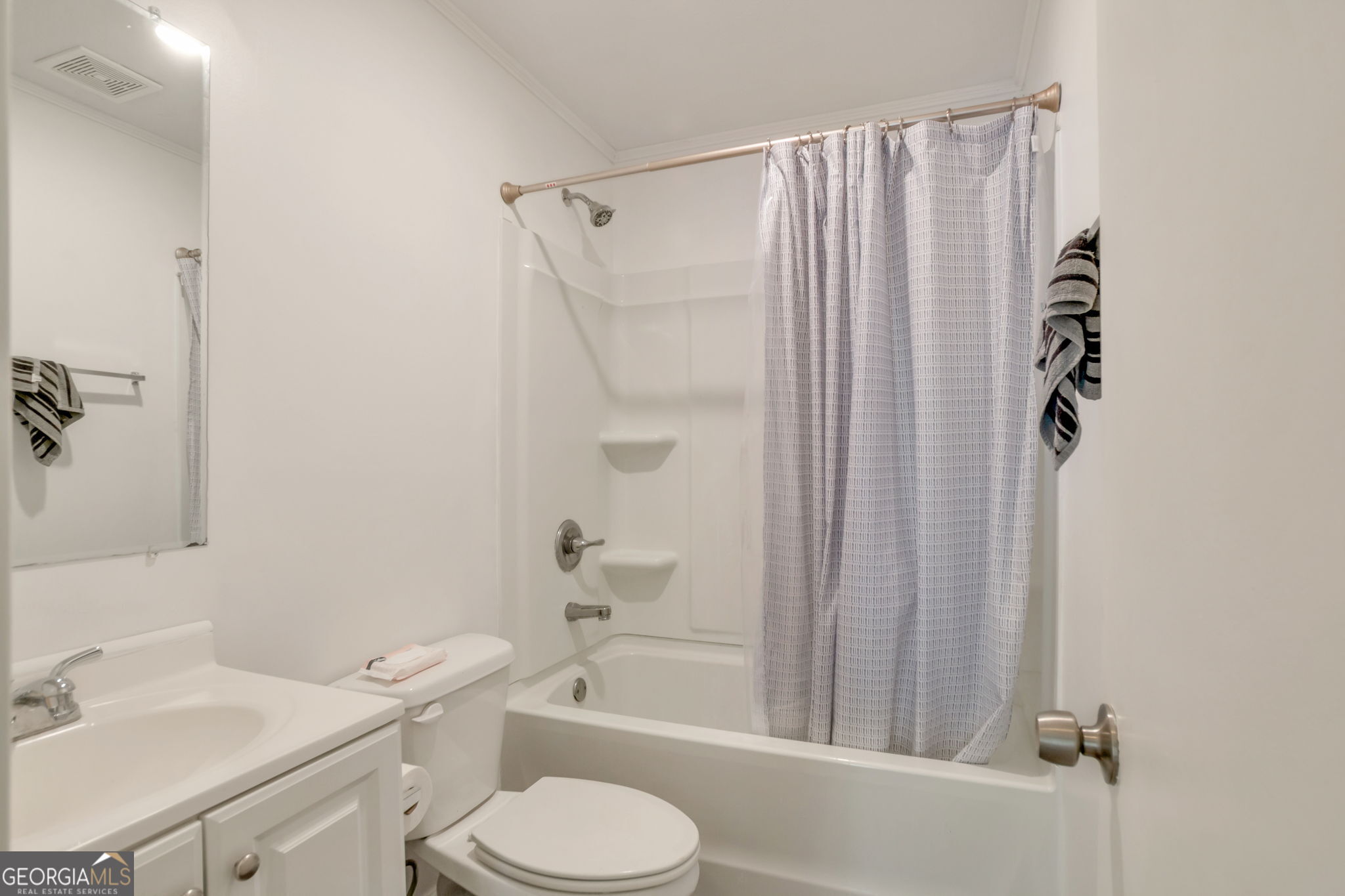 515 Kelton Road Property Photo 13