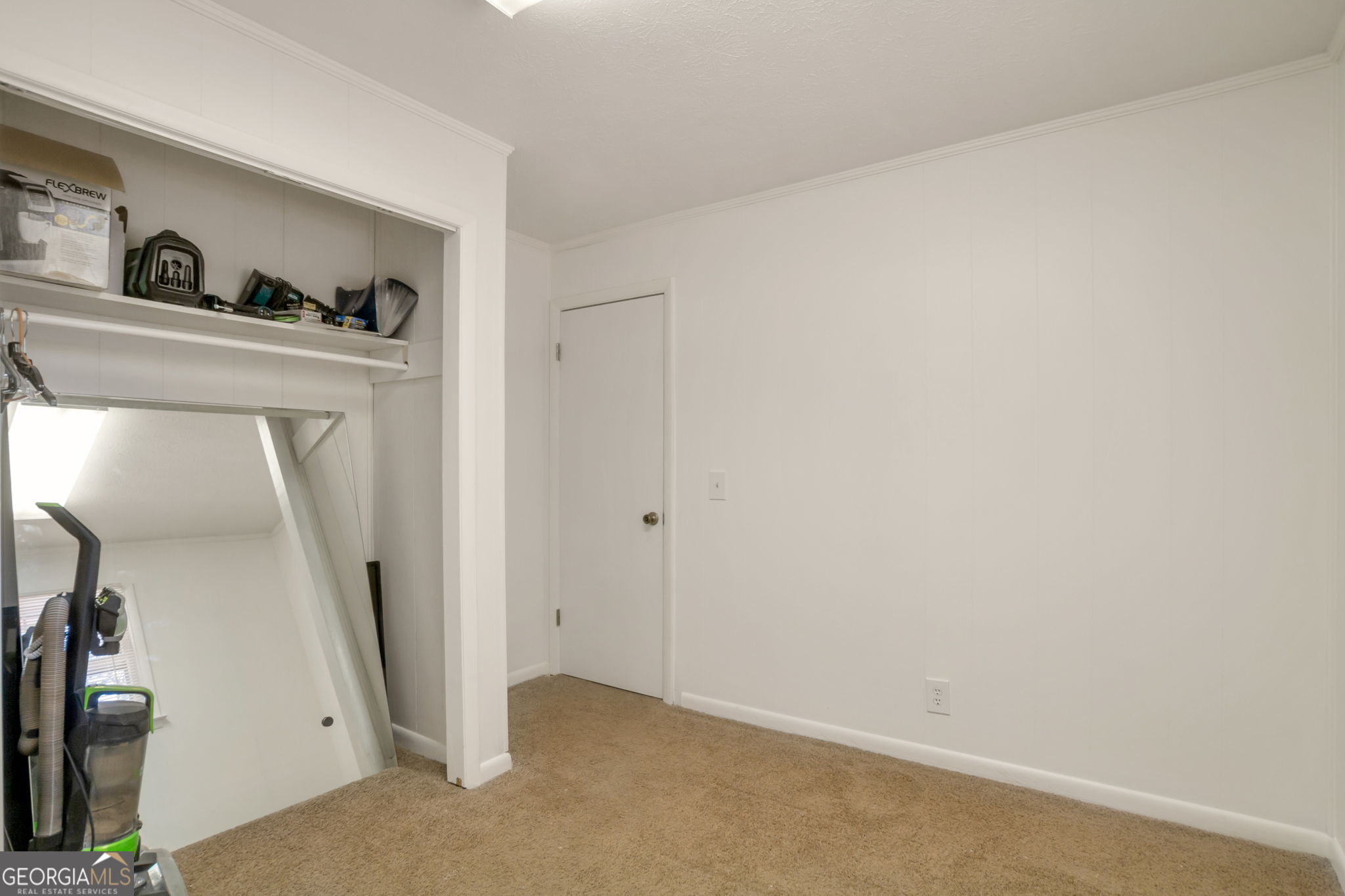 515 Kelton Road Property Photo 14