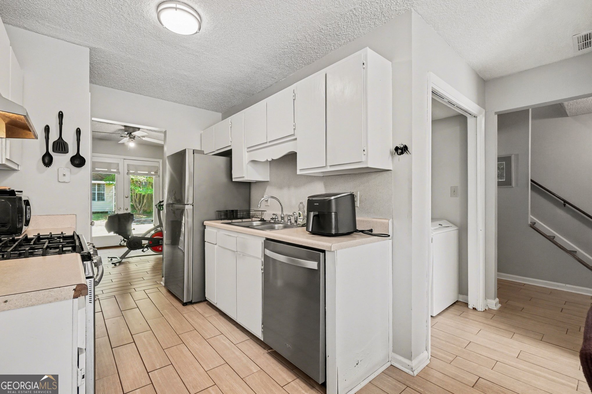 7967 Creekstone Way Property Photo 2