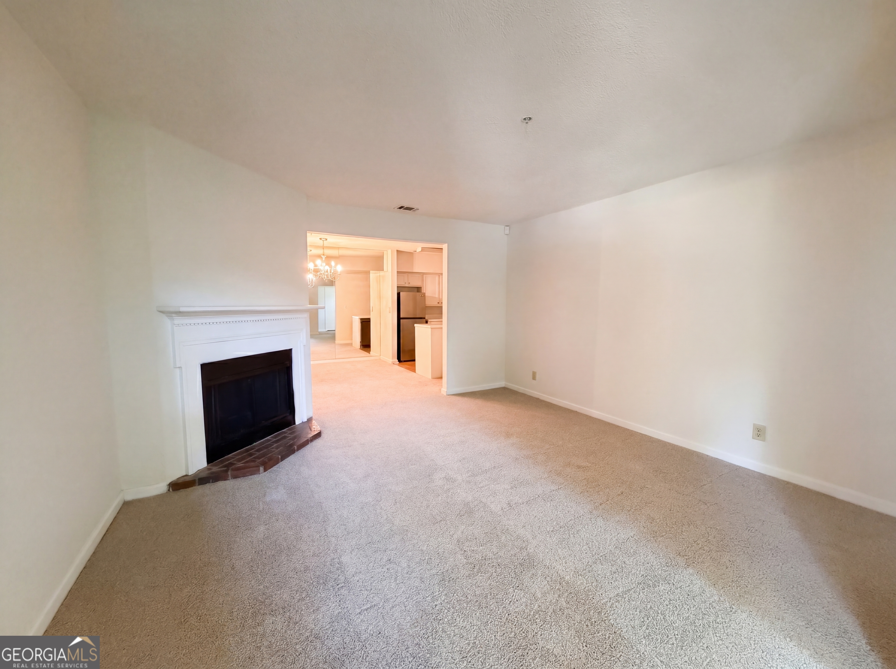 573 Cobblestone Trail Property Photo 5