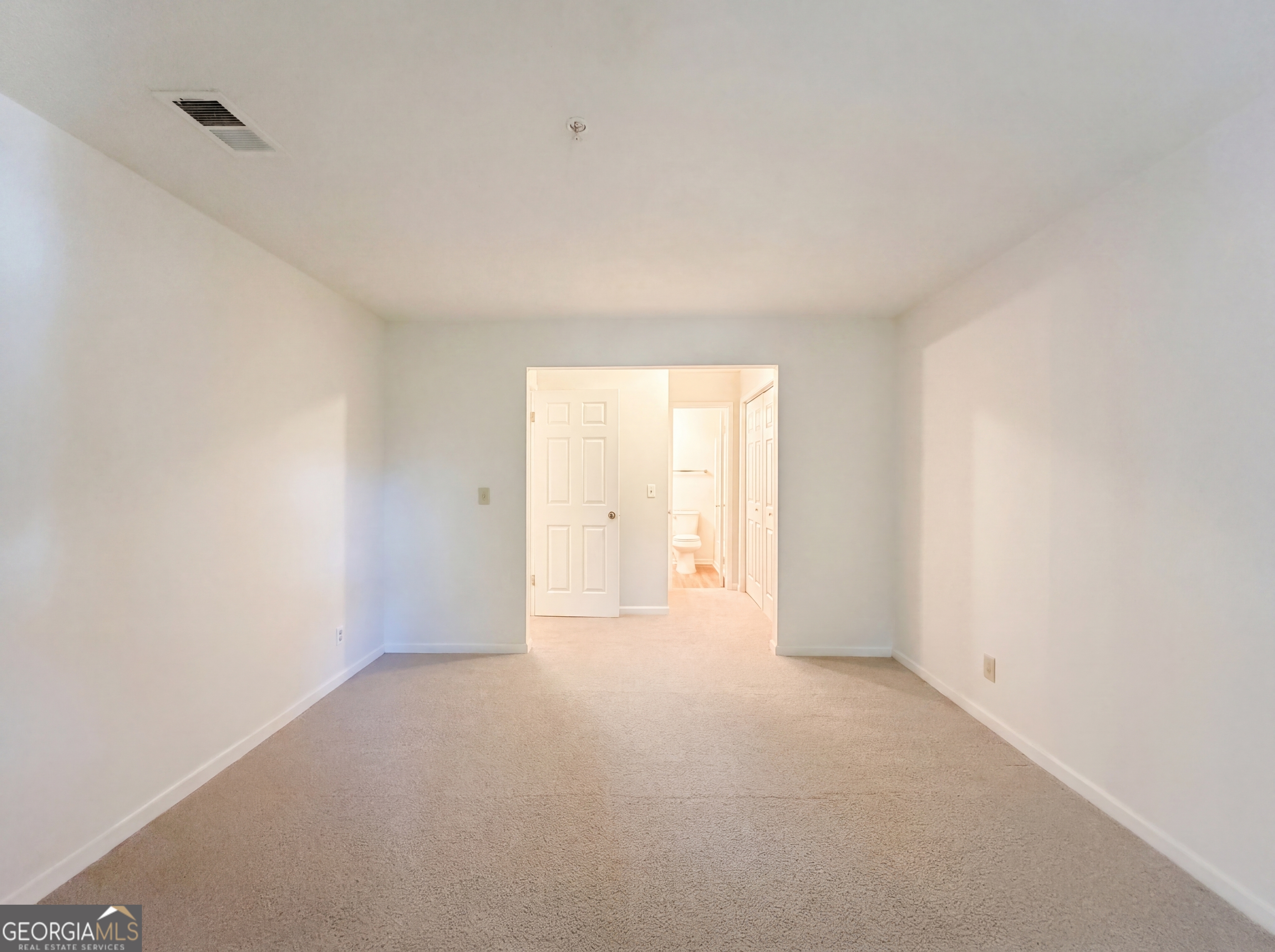573 Cobblestone Trail Property Photo 9