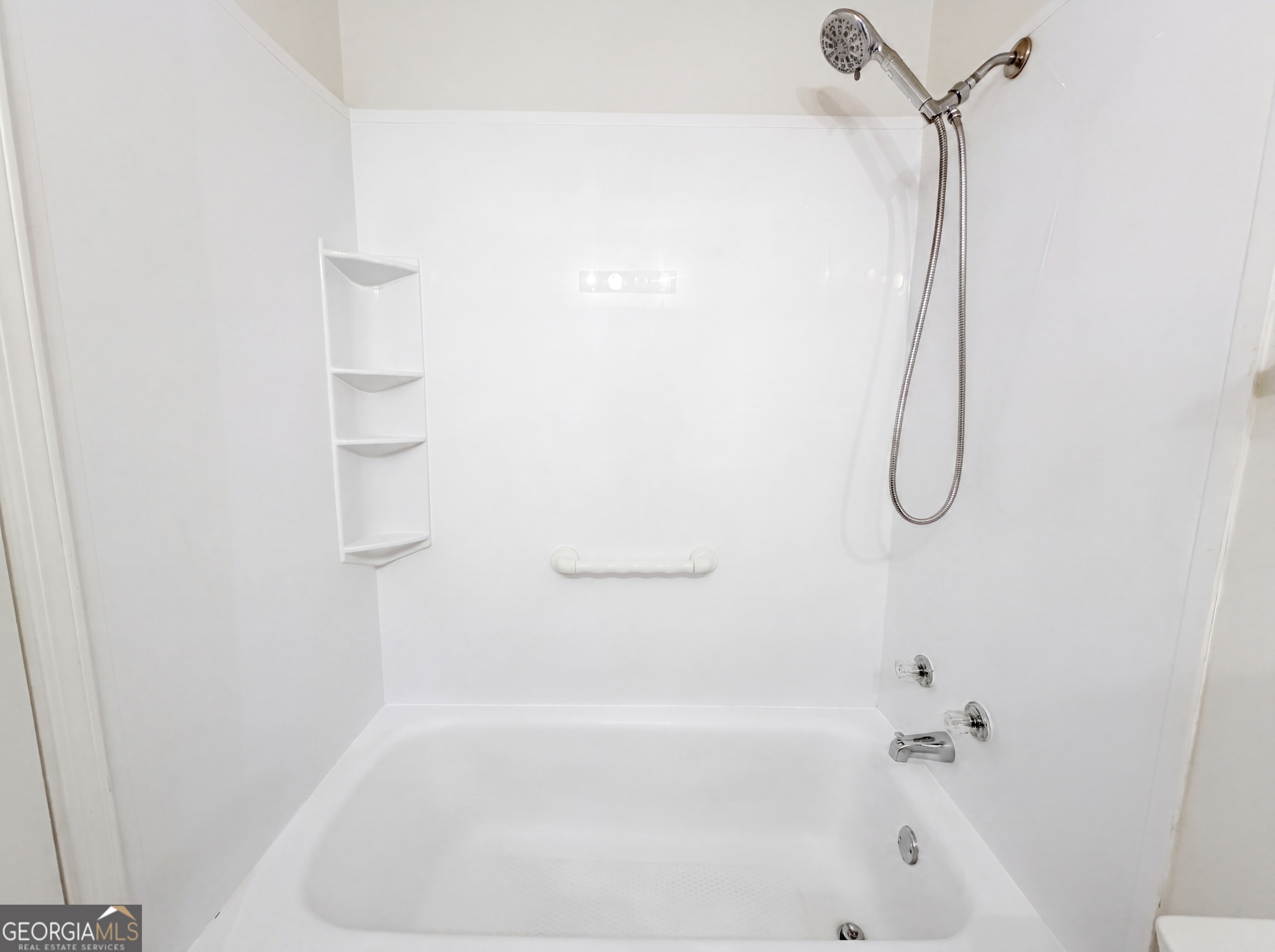 573 Cobblestone Trail Property Photo 18