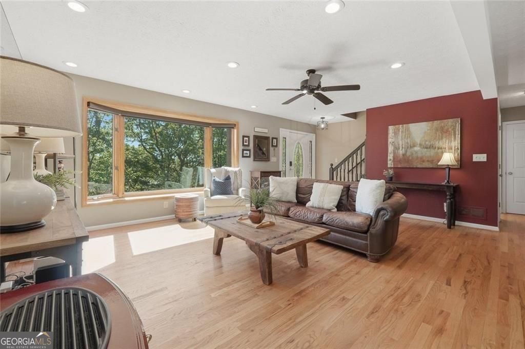 108 Columbine Drive Property Photo 3