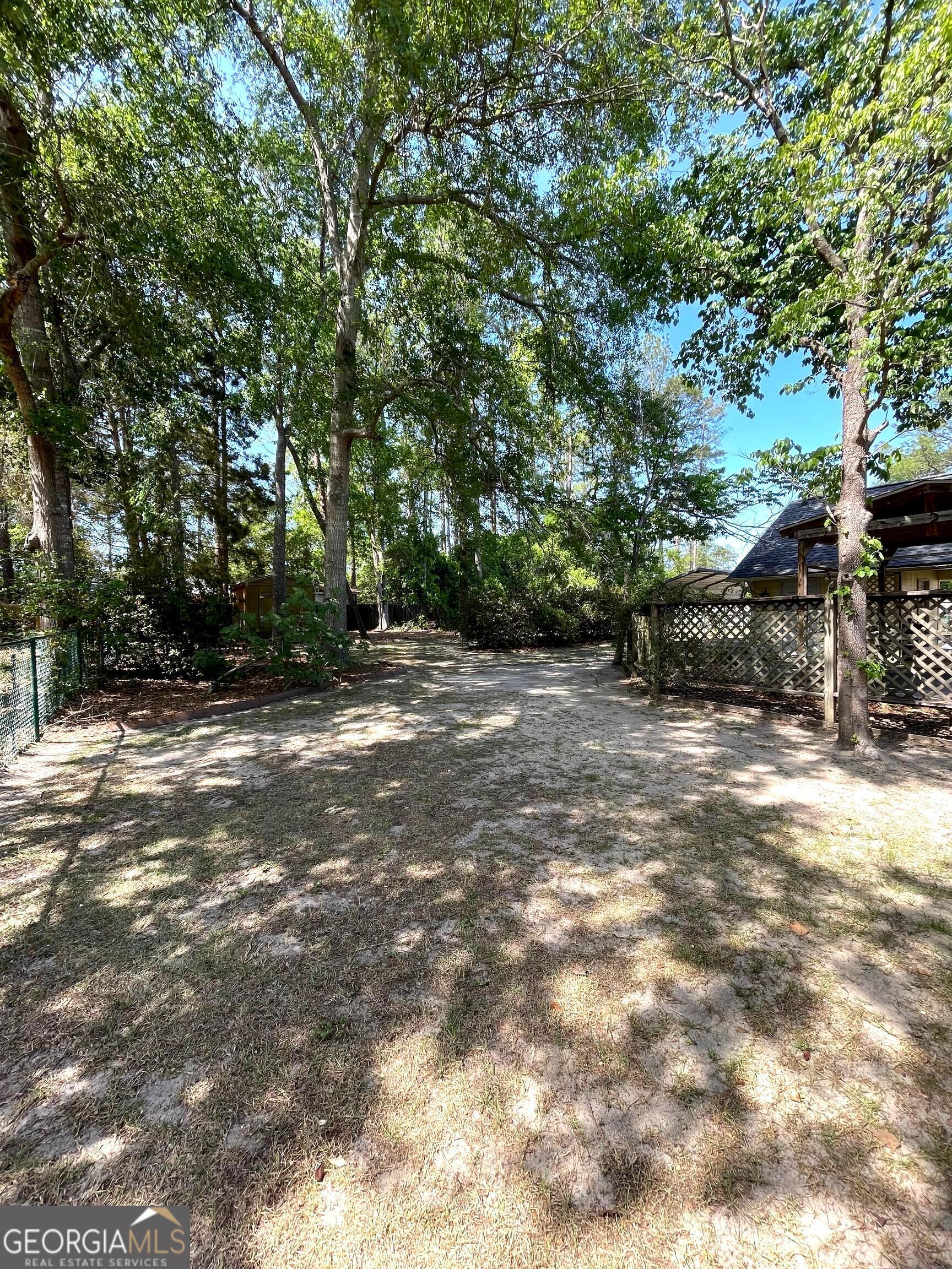1104 Lakeview Drive Property Photo 8