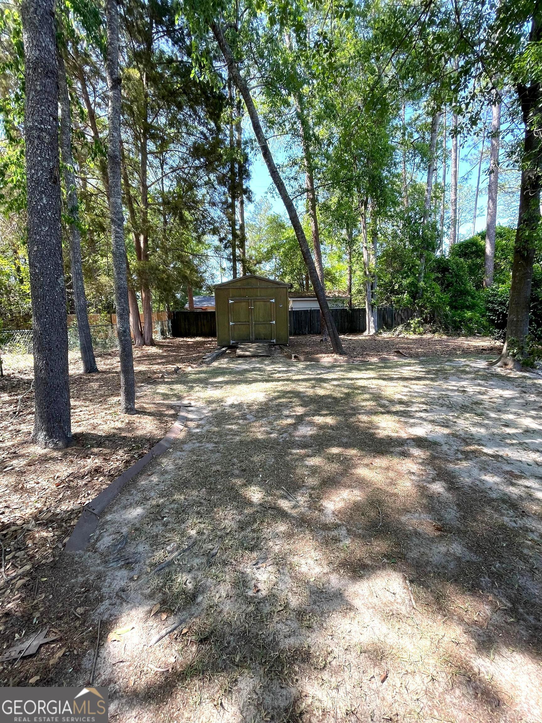 1104 Lakeview Drive Property Photo 9