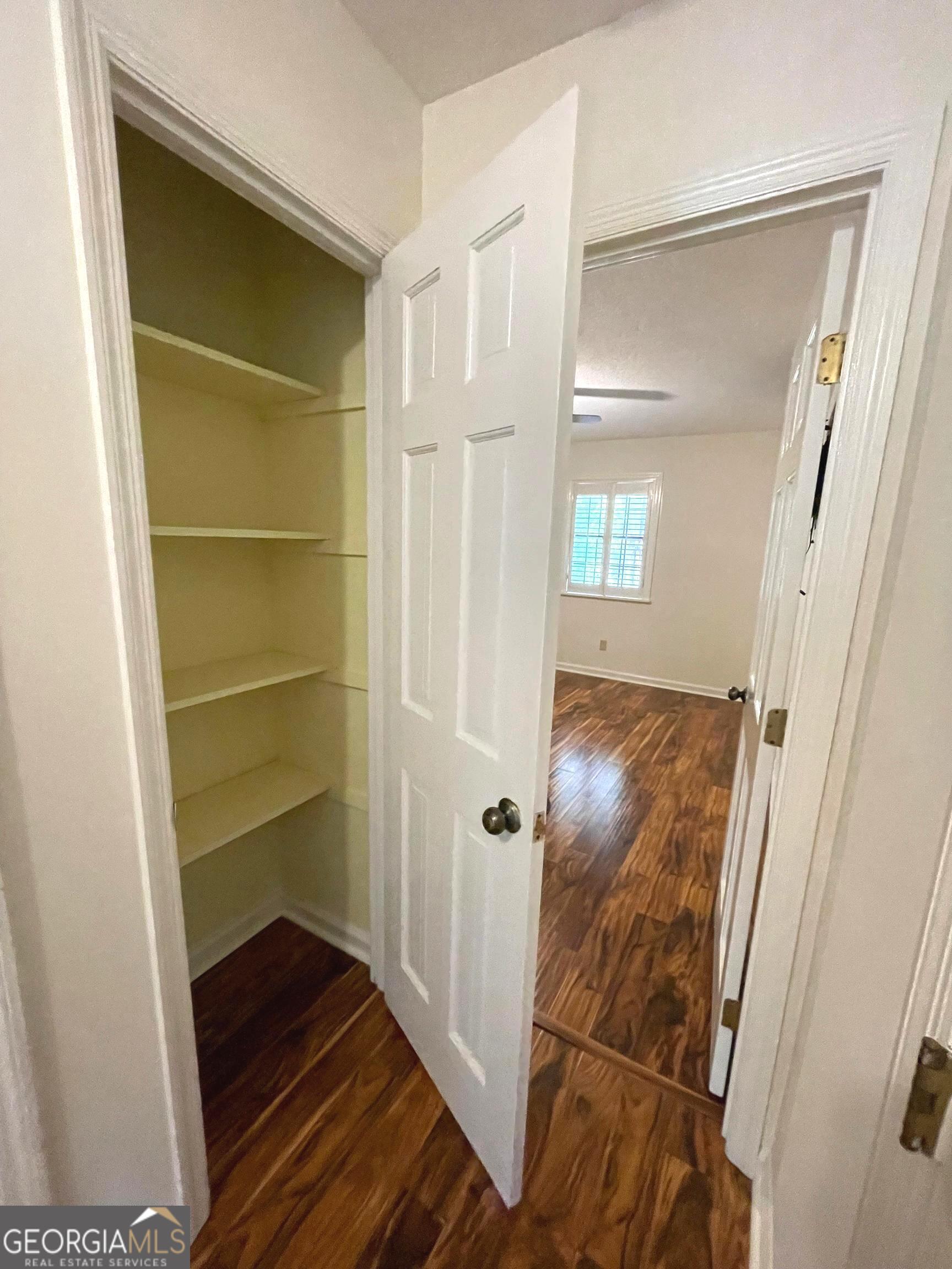 1104 Lakeview Drive Property Photo 14