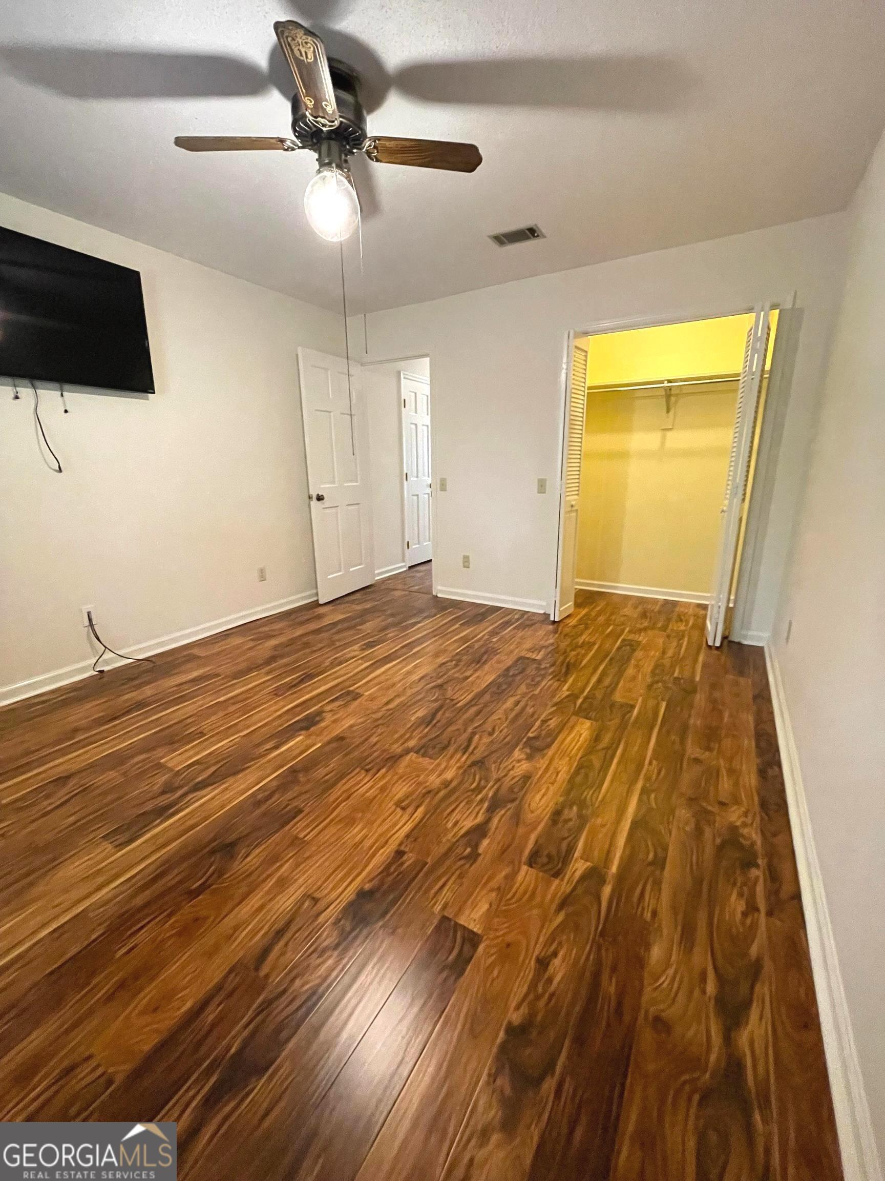 1104 Lakeview Drive Property Photo 16