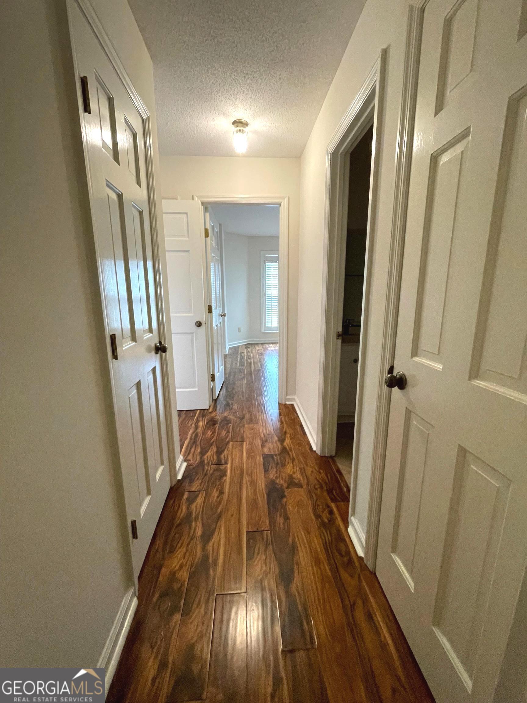 1104 Lakeview Drive Property Photo 17