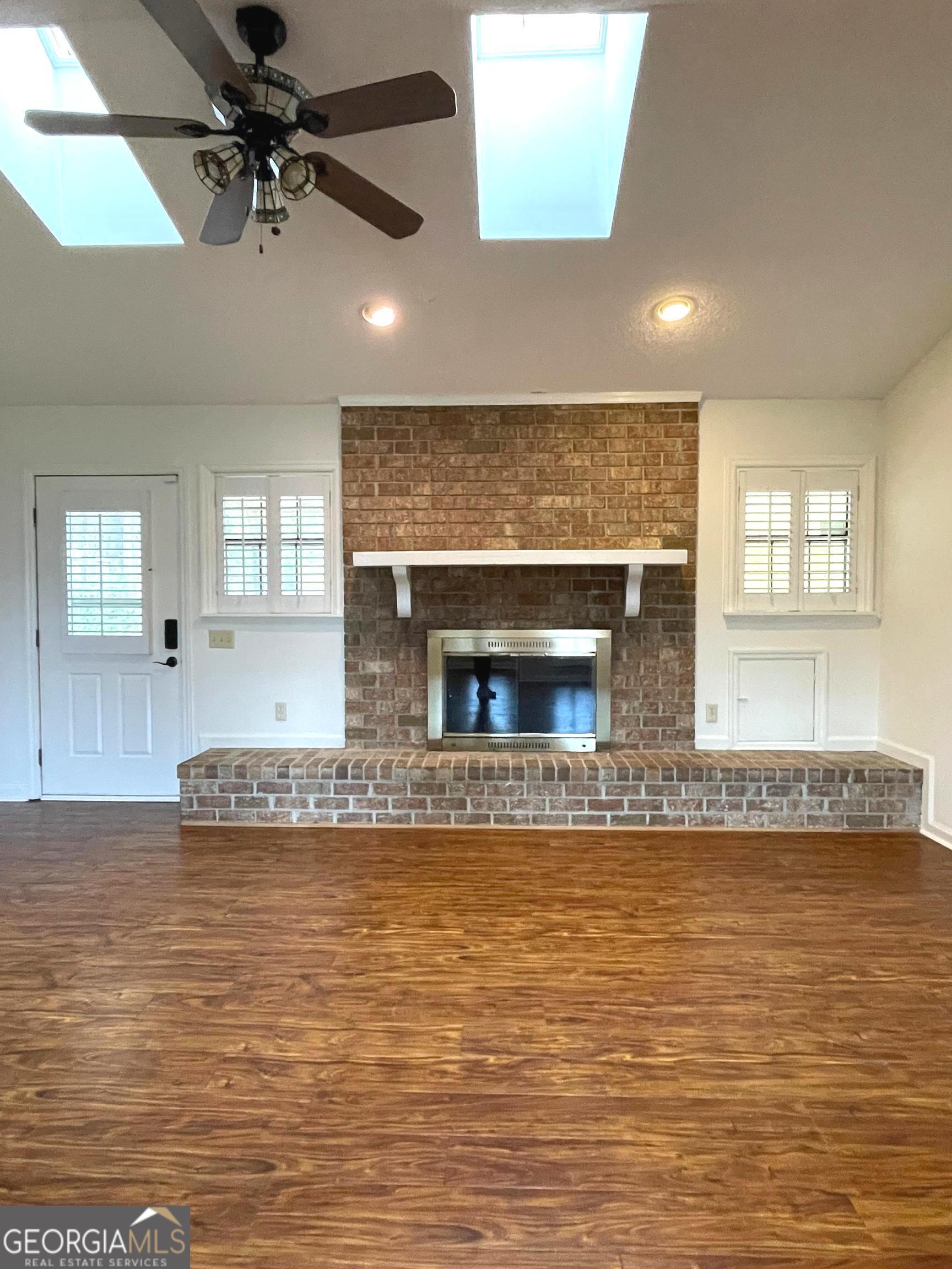 1104 Lakeview Drive Property Photo 19