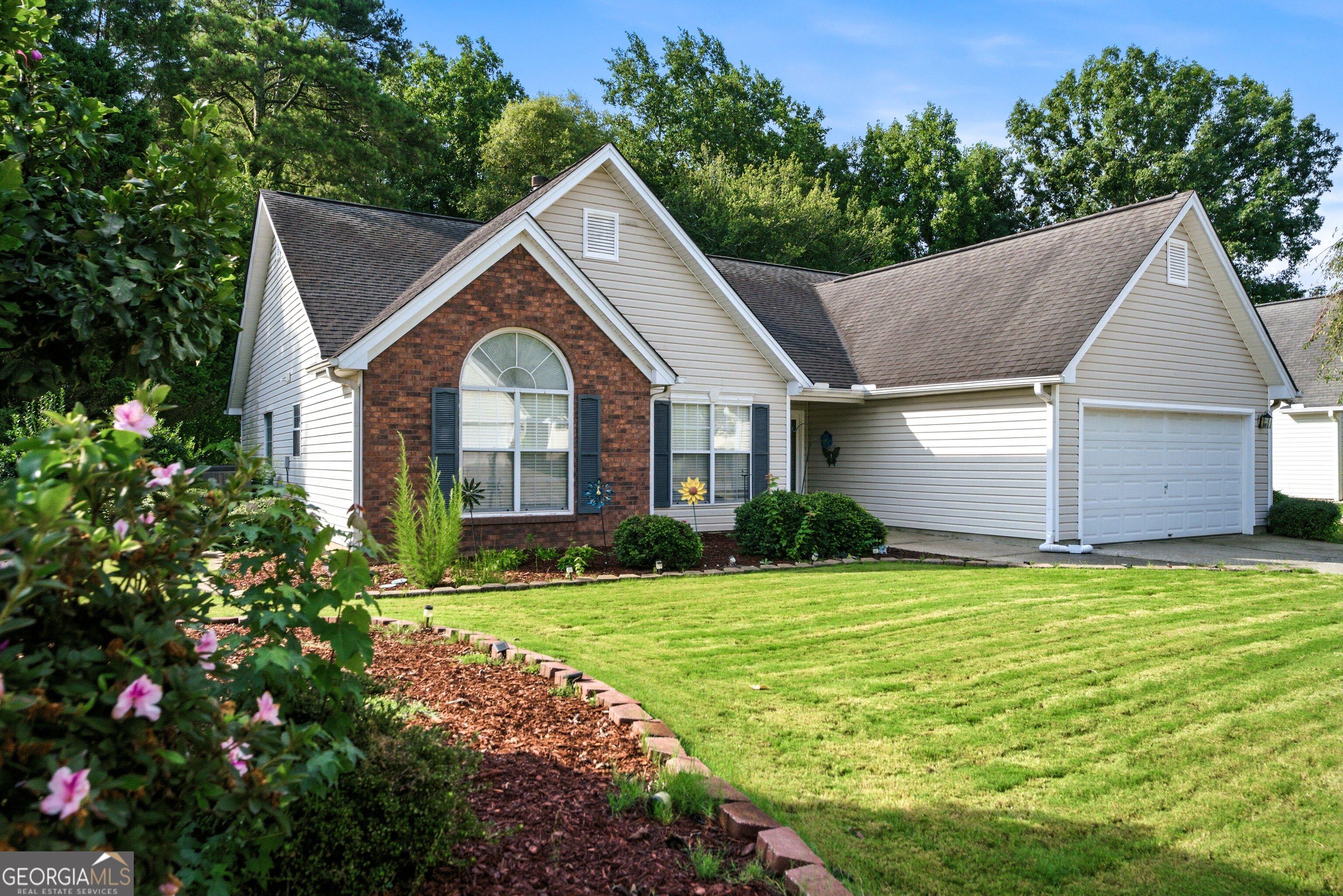 3289 Hampton Trace Court Property Photo 1