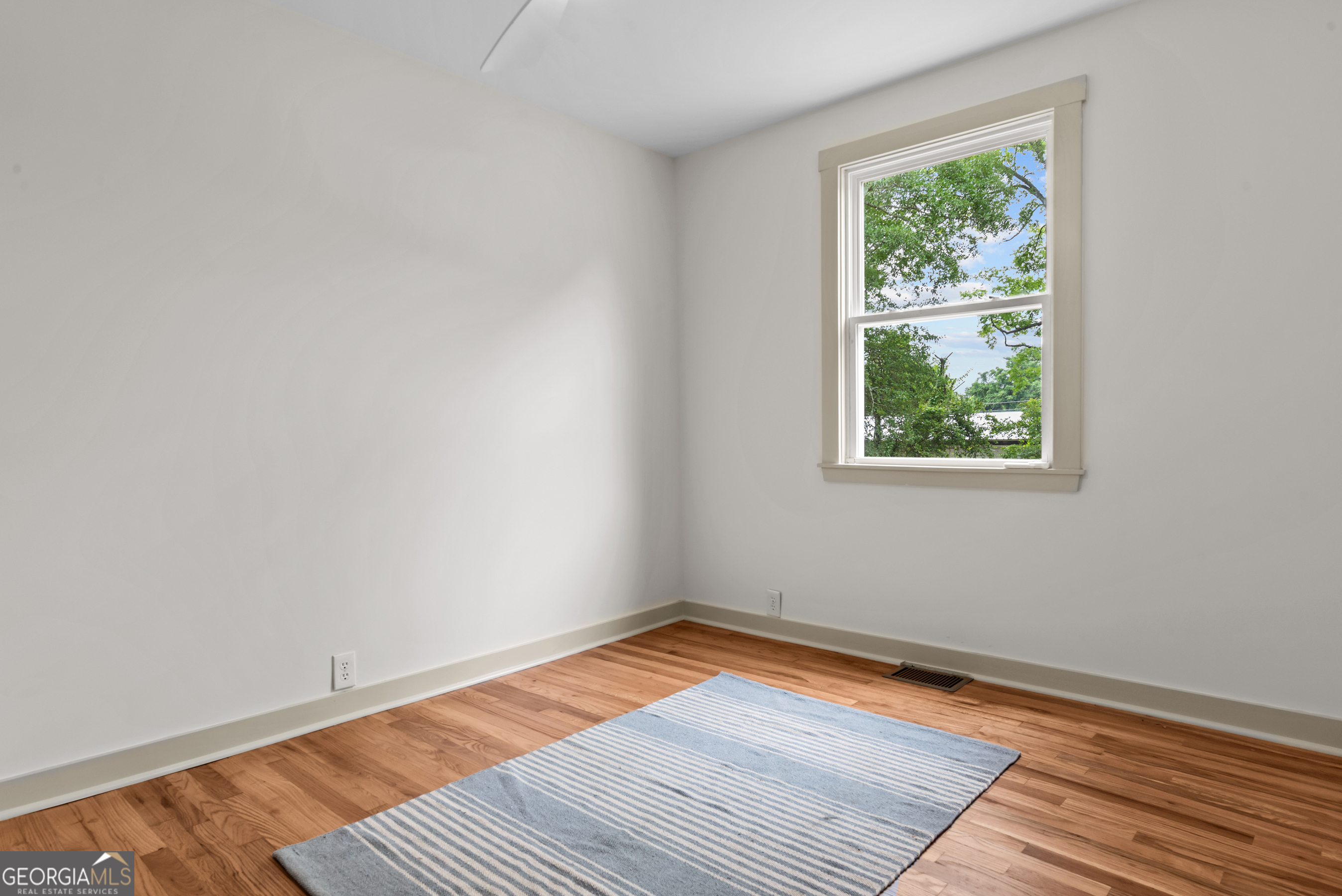 492 Clover Street Property Photo 24
