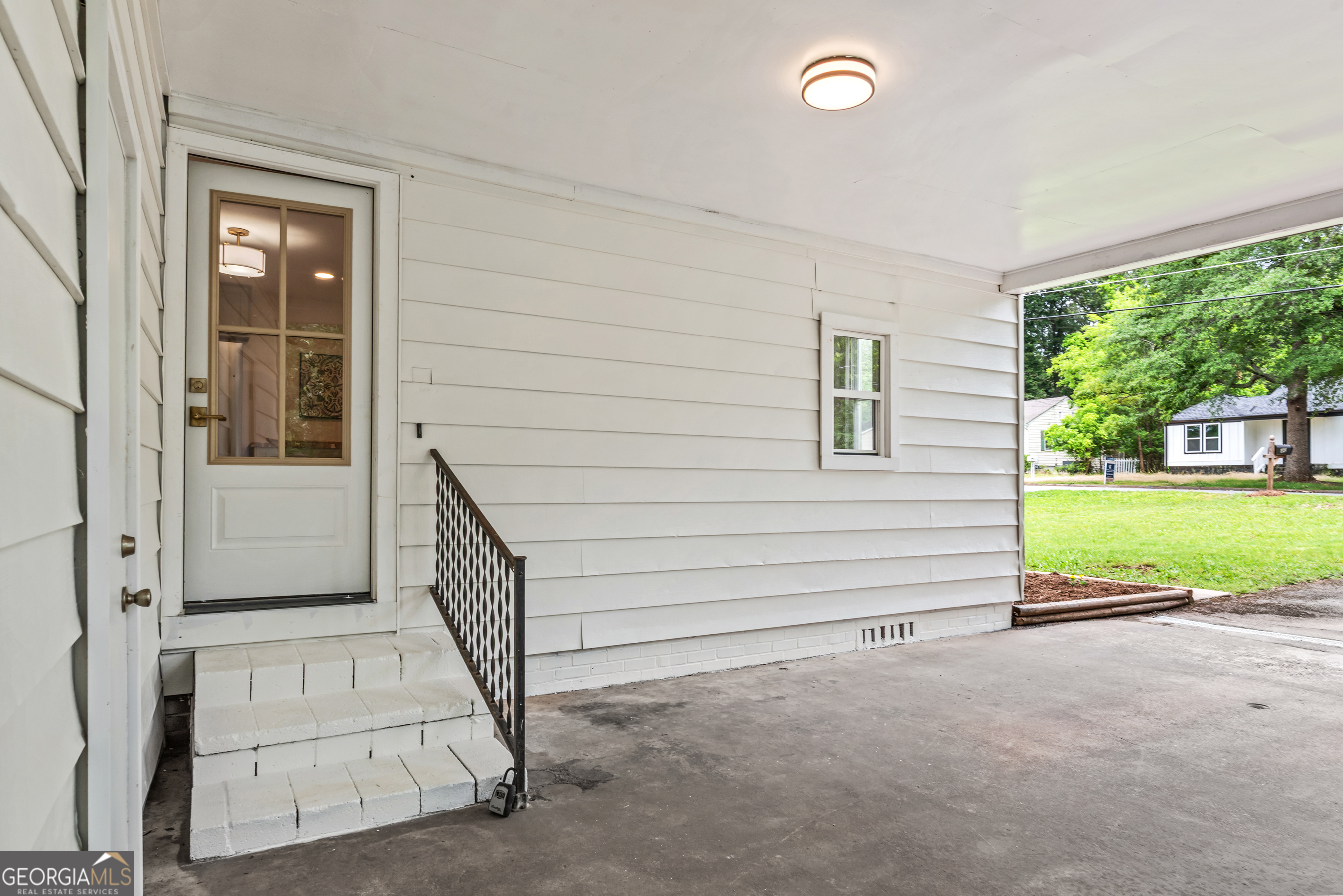 492 Clover Street Property Photo 29