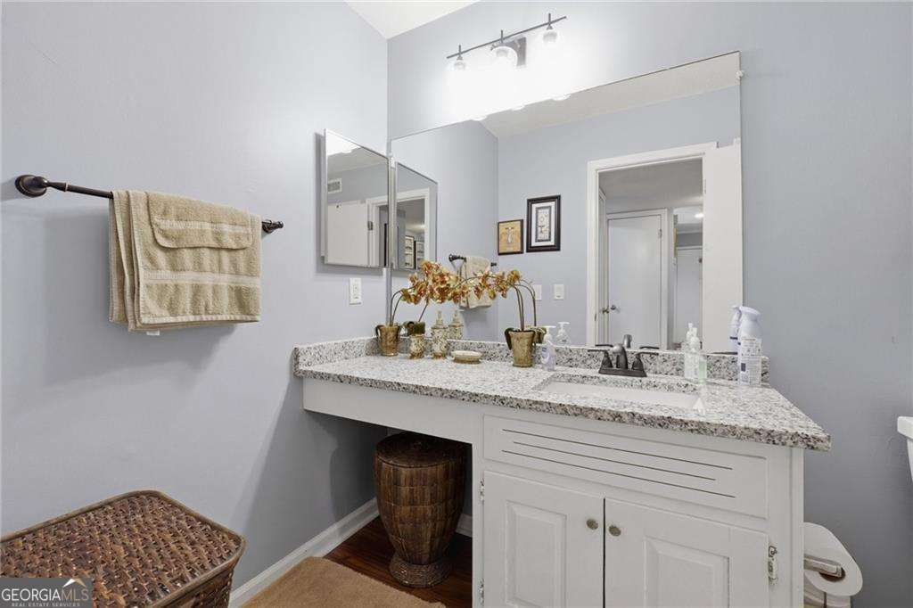 9 Willowick Drive Property Photo 9
