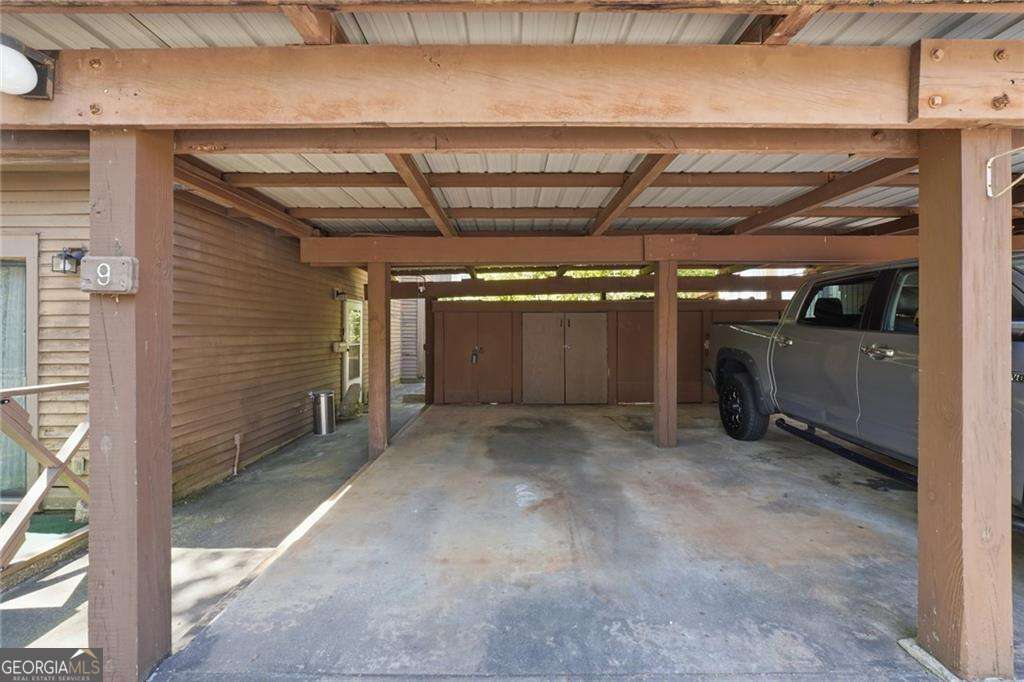 9 Willowick Drive Property Photo 16